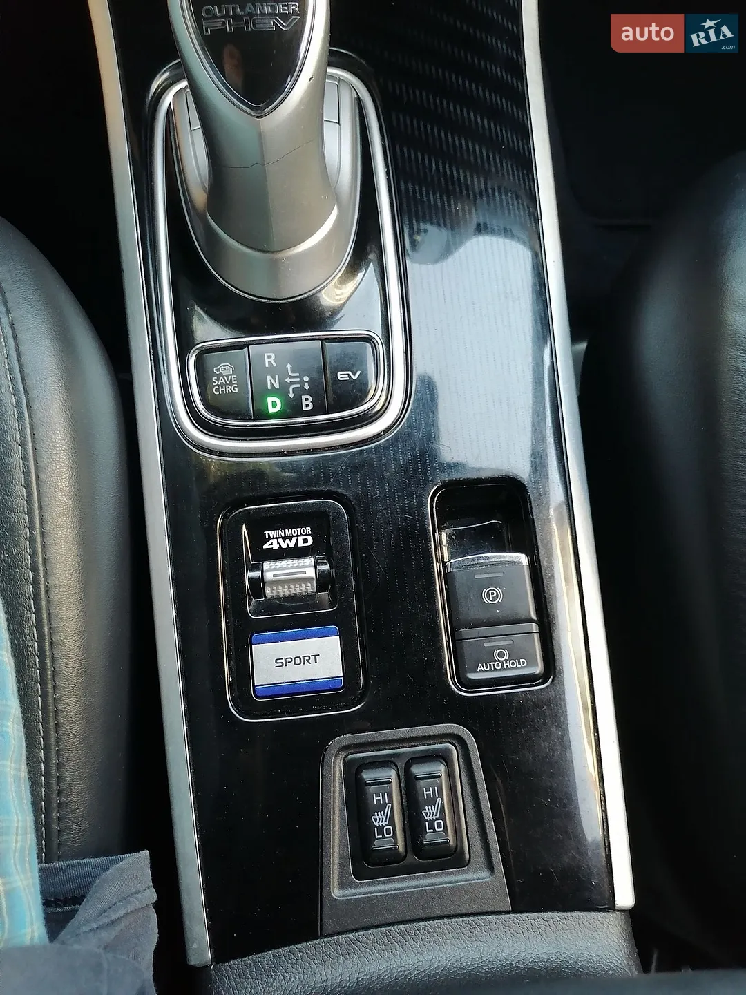 2021 Mitsubishi Outlander - мініатюра 18