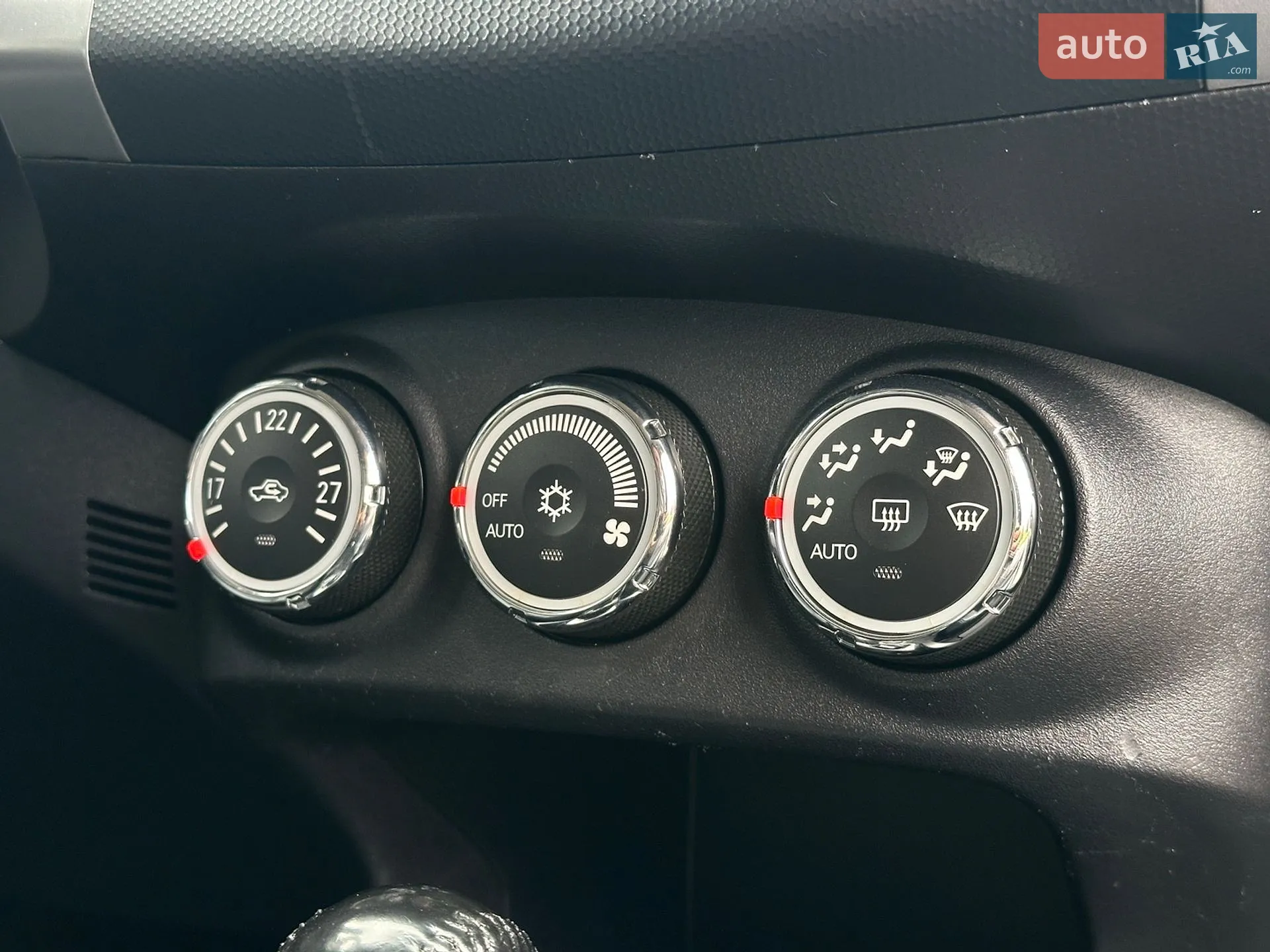 2011 Mitsubishi Outlander - мініатюра 27
