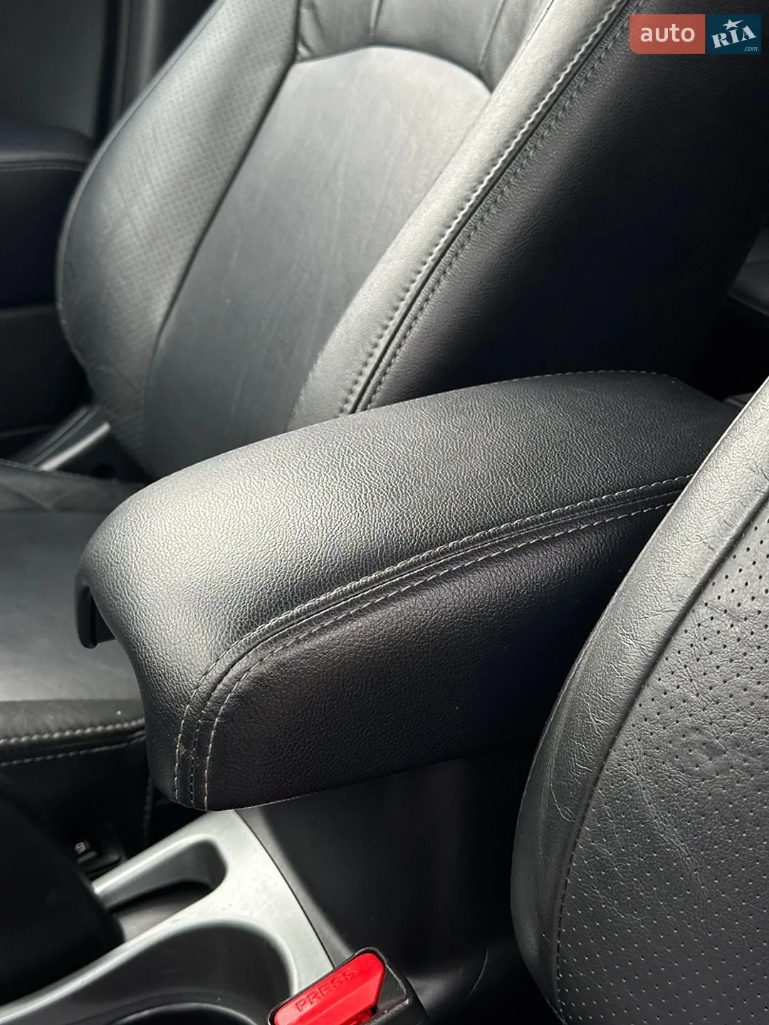 2011 Mitsubishi Outlander - мініатюра 39