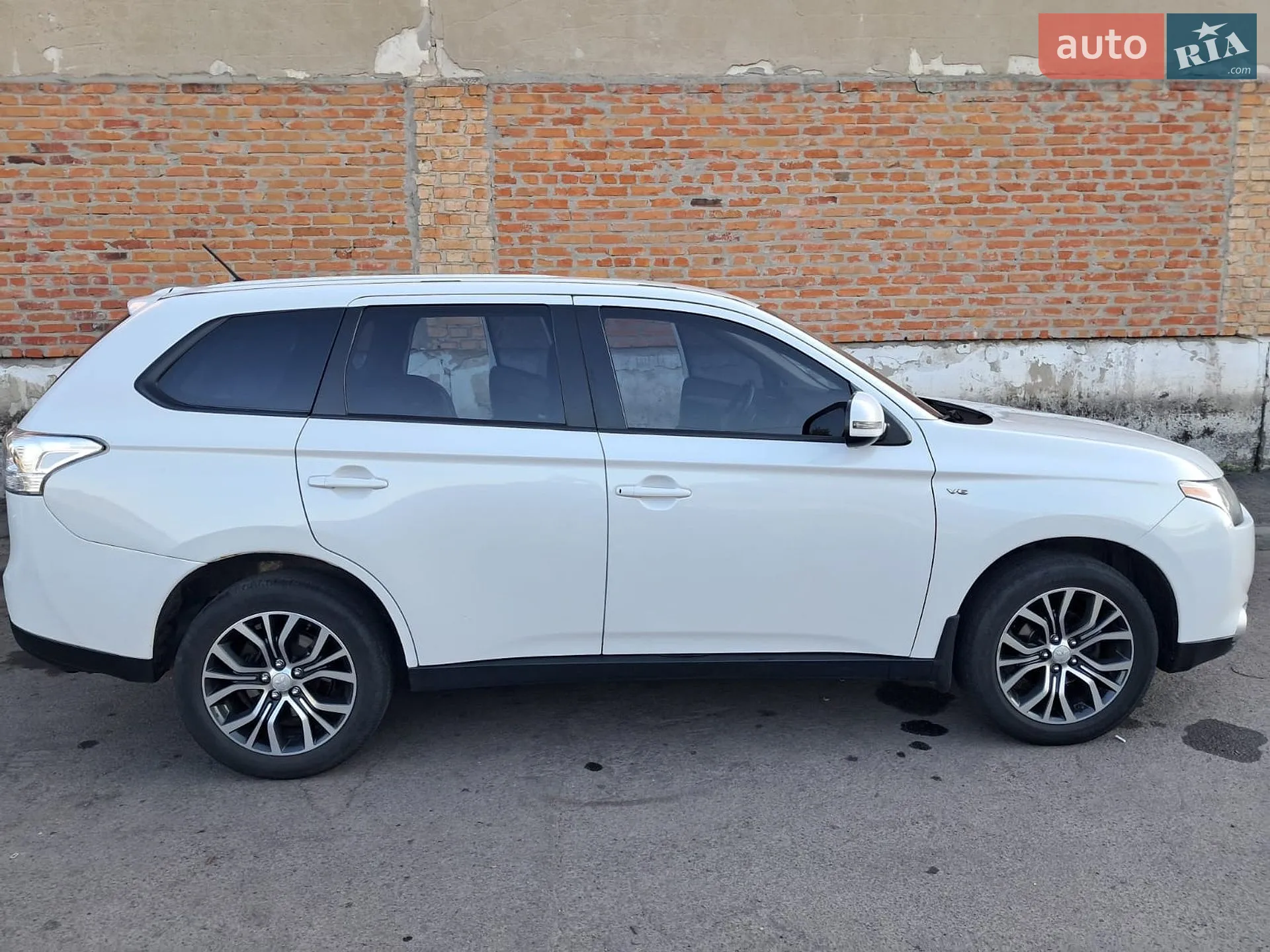 2013 Mitsubishi Outlander - мініатюра 3