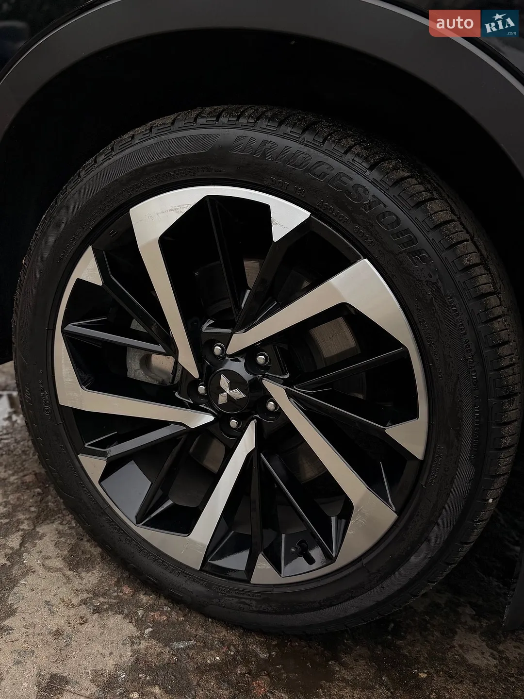 2024 Mitsubishi Outlander - мініатюра 8