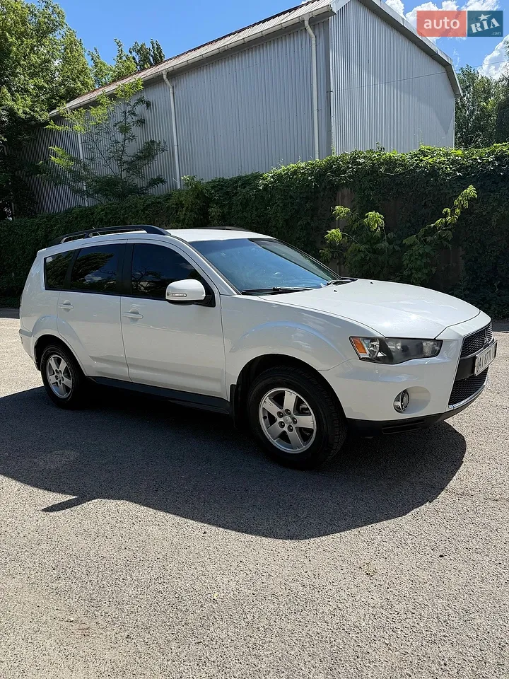 2011 Mitsubishi Outlander - мініатюра 38