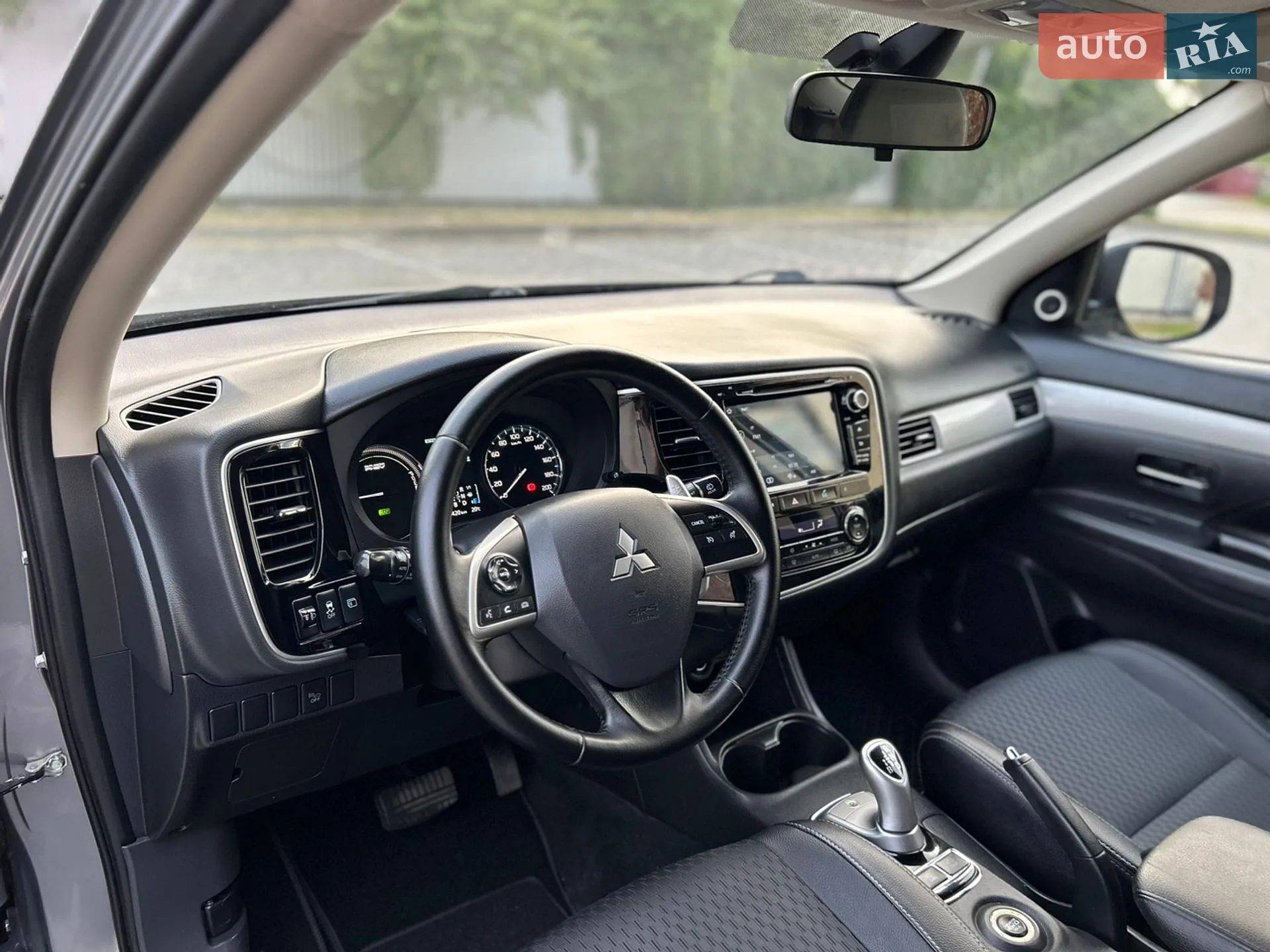 2014 Mitsubishi Outlander - мініатюра 28
