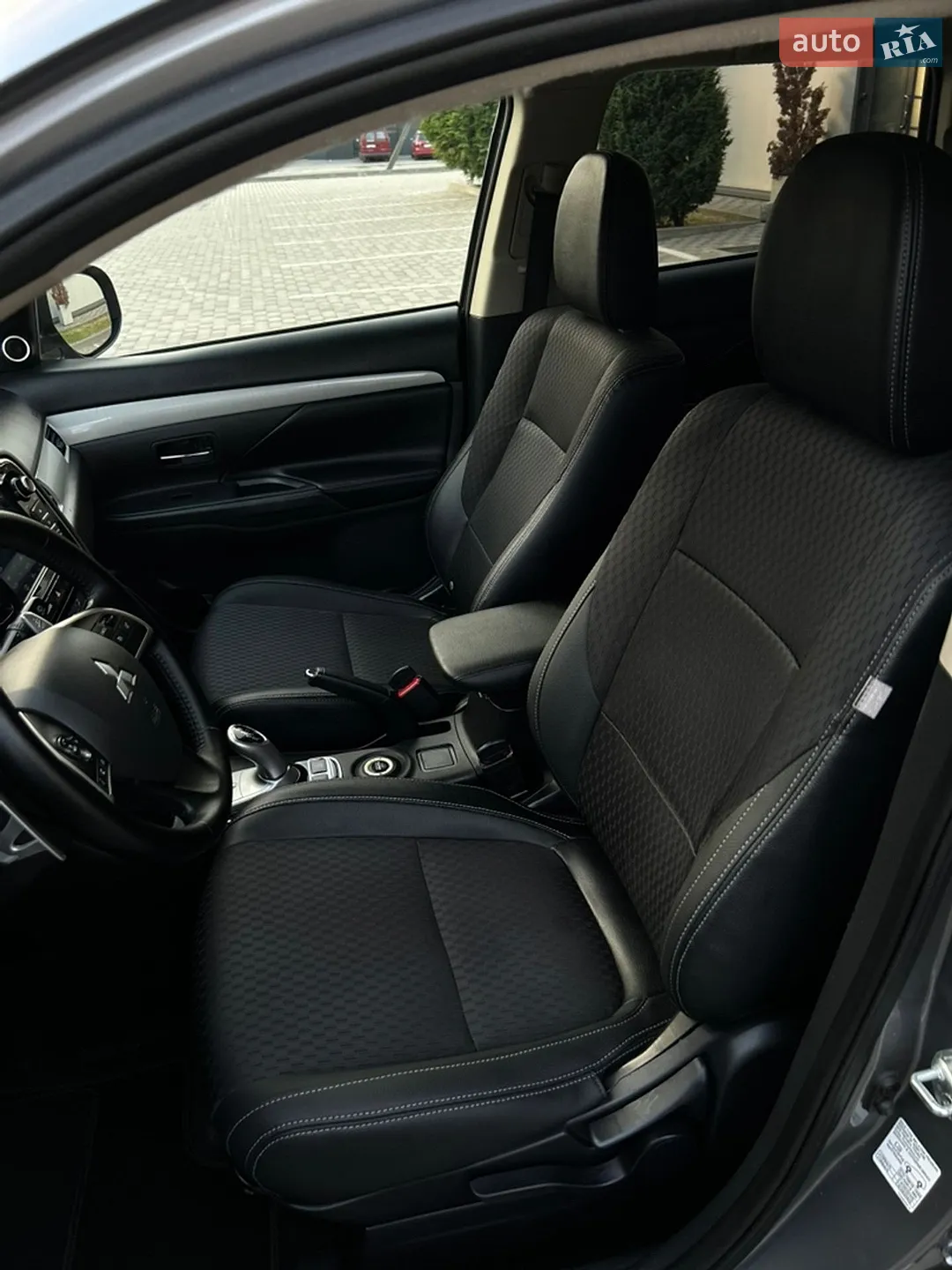 2014 Mitsubishi Outlander - мініатюра 42