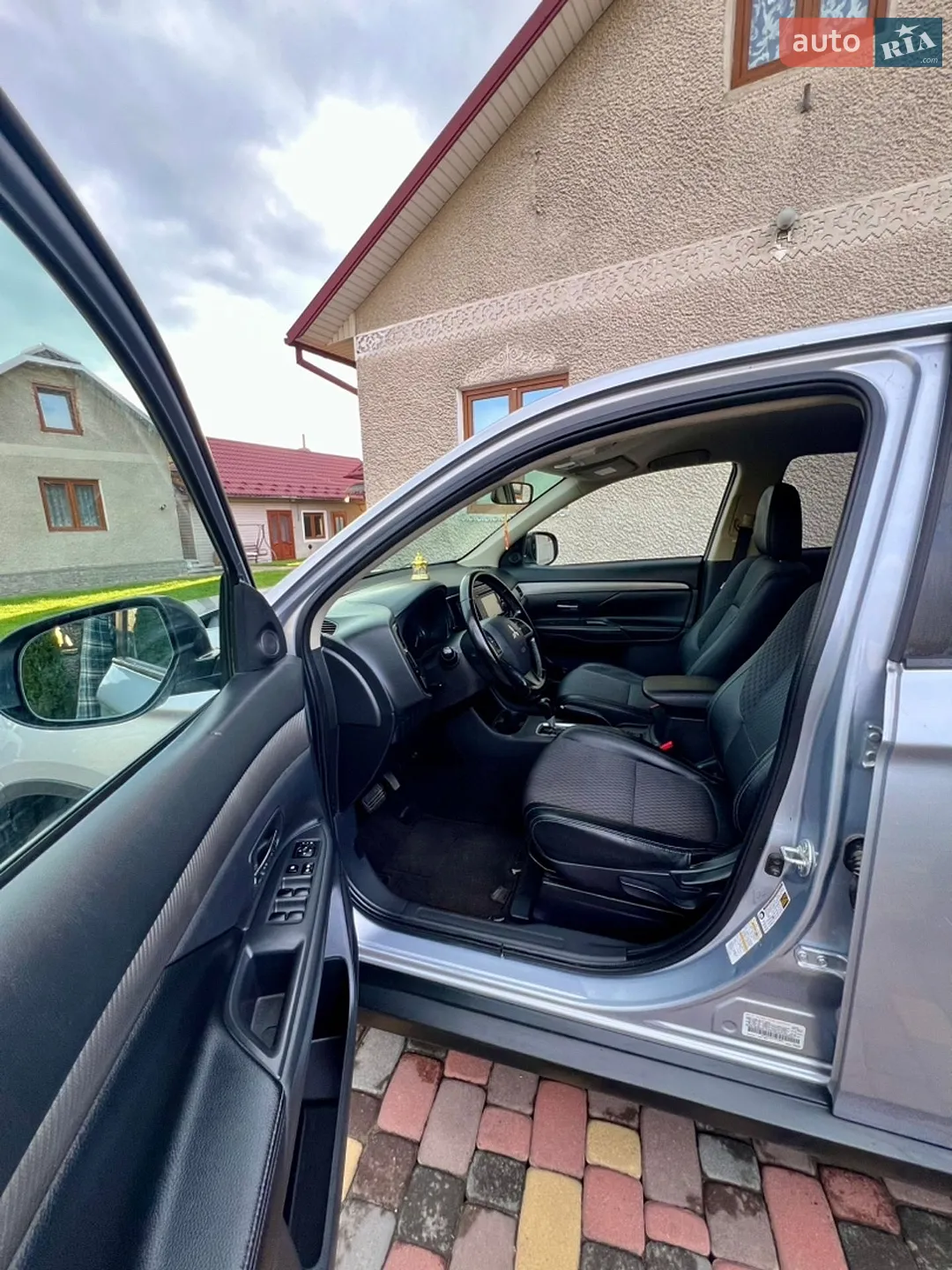 2014 Mitsubishi Outlander - мініатюра 16