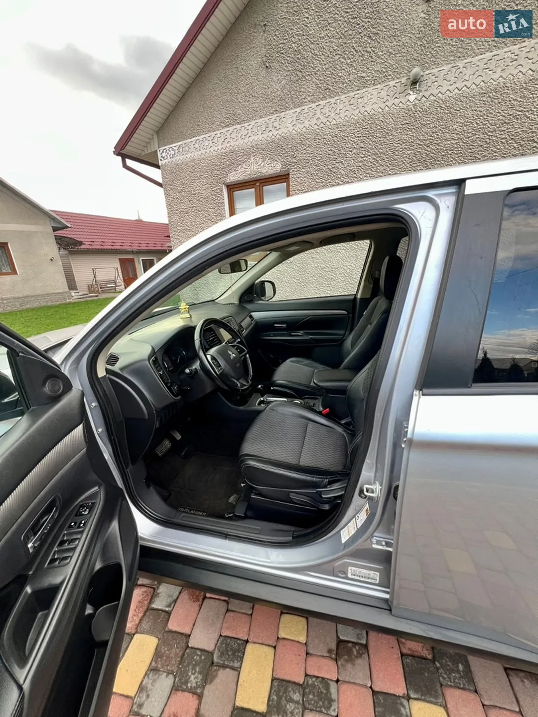 2014 Mitsubishi Outlander - мініатюра 26