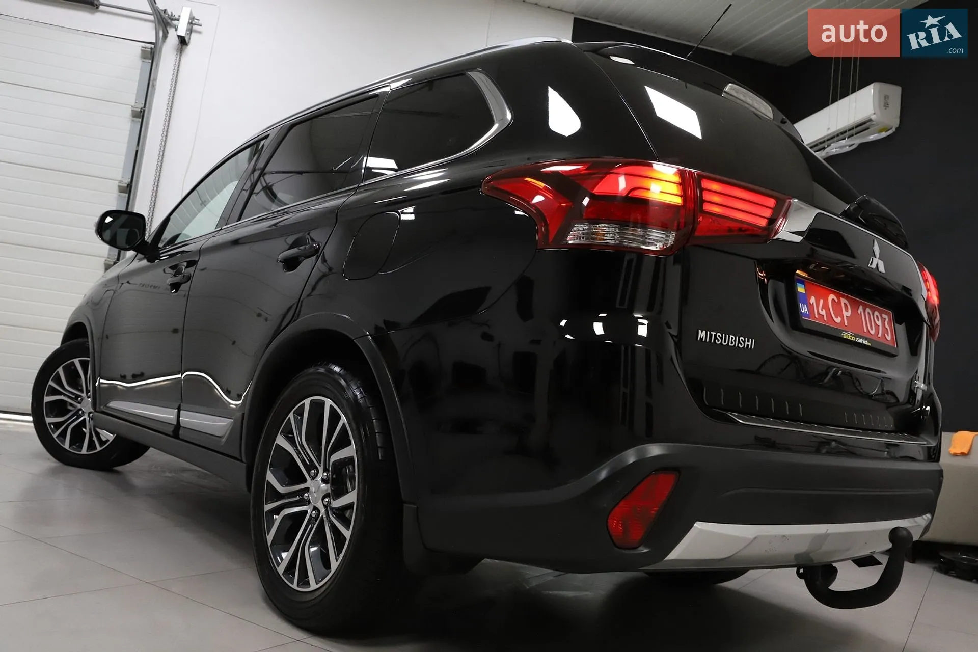 2016 Mitsubishi Outlander - мініатюра 24