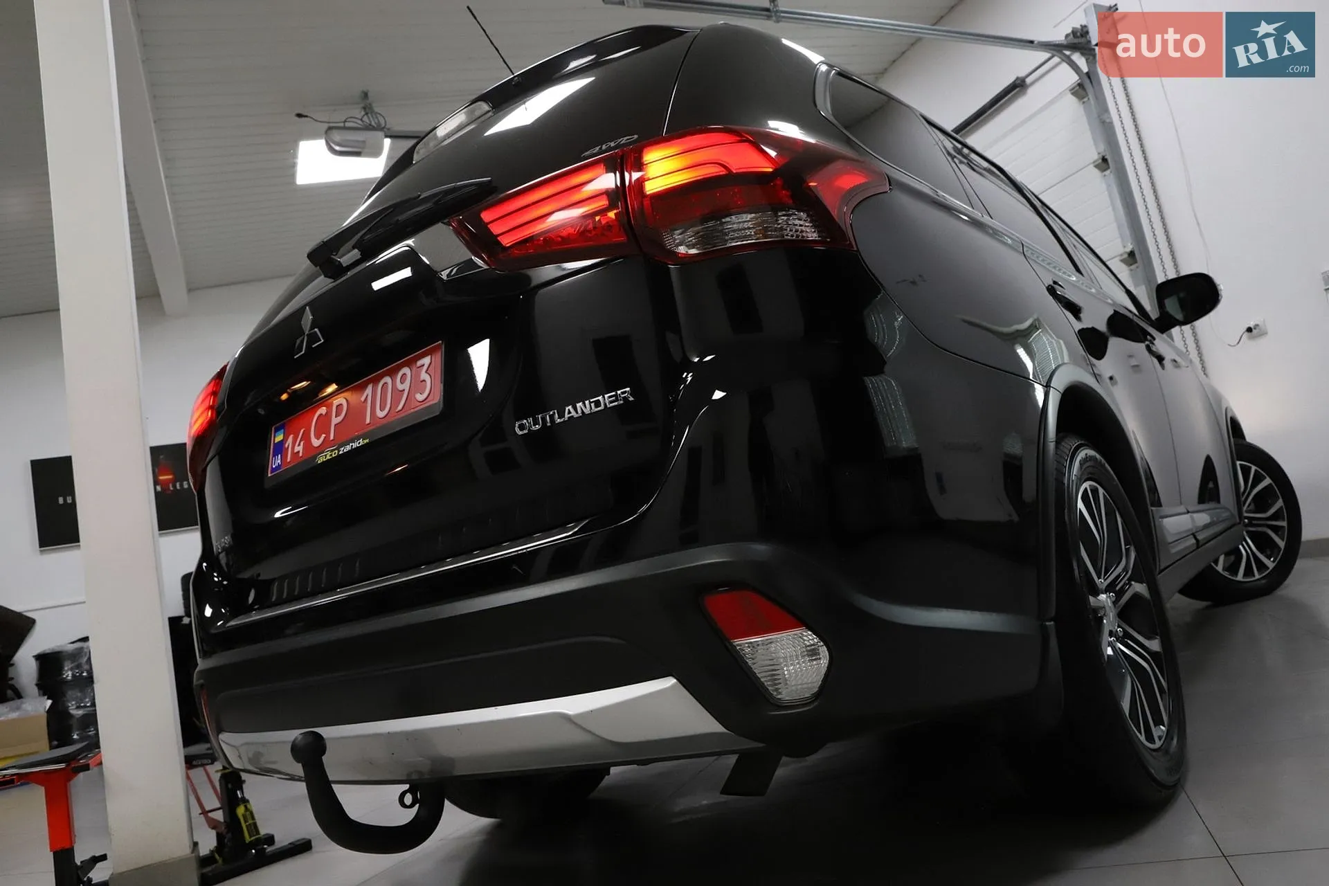 2016 Mitsubishi Outlander - мініатюра 29