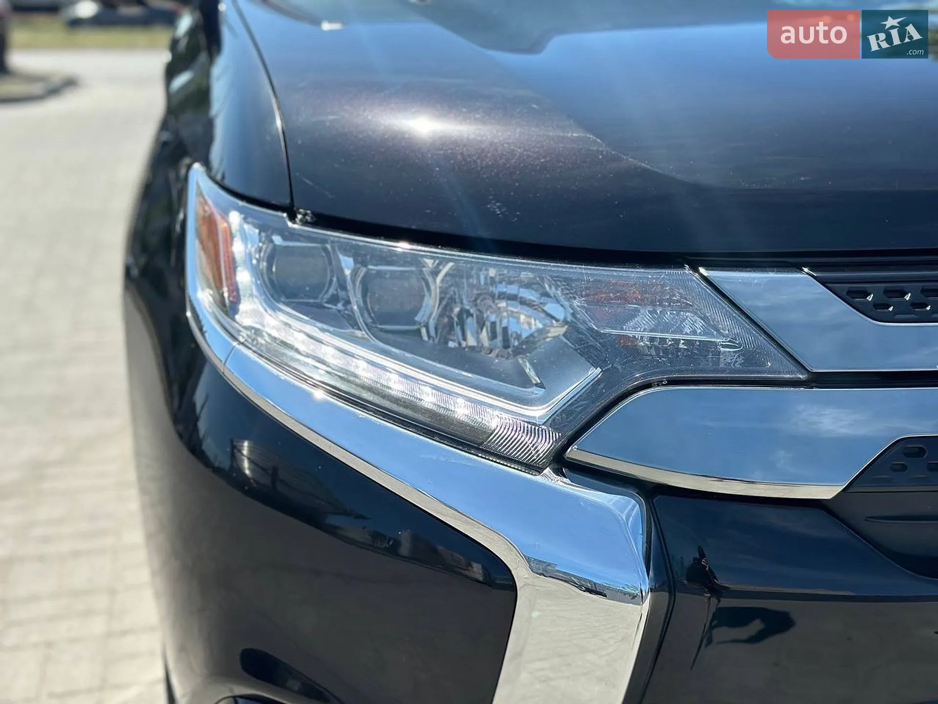 2018 Mitsubishi Outlander - мініатюра 13