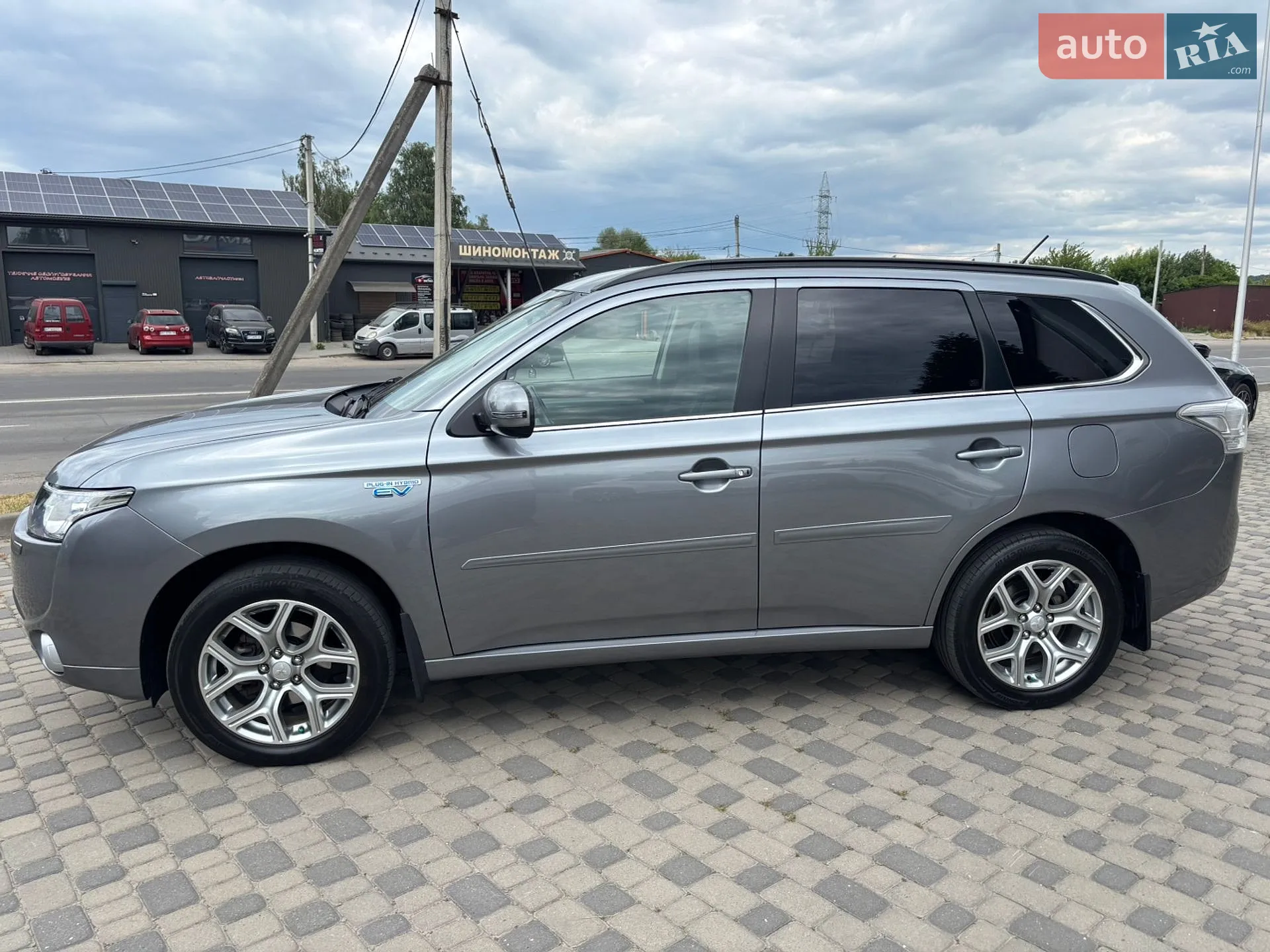 2013 Mitsubishi Outlander - мініатюра 18