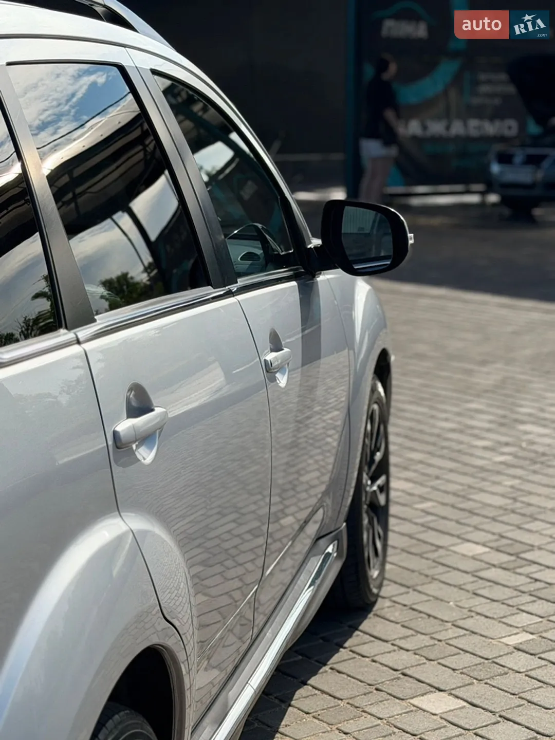 2011 Mitsubishi Outlander - мініатюра 12