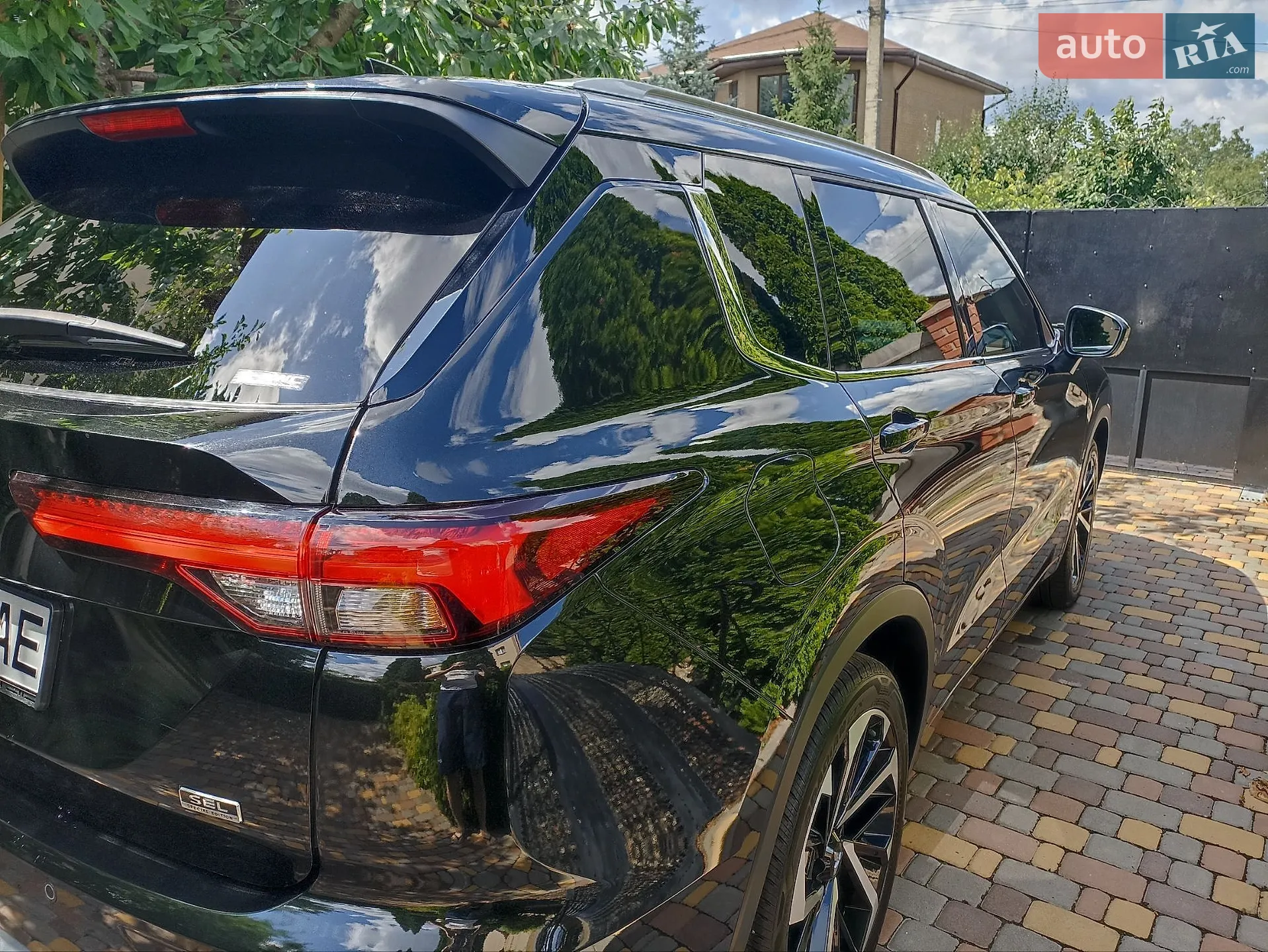 2022 Mitsubishi Outlander - мініатюра 3