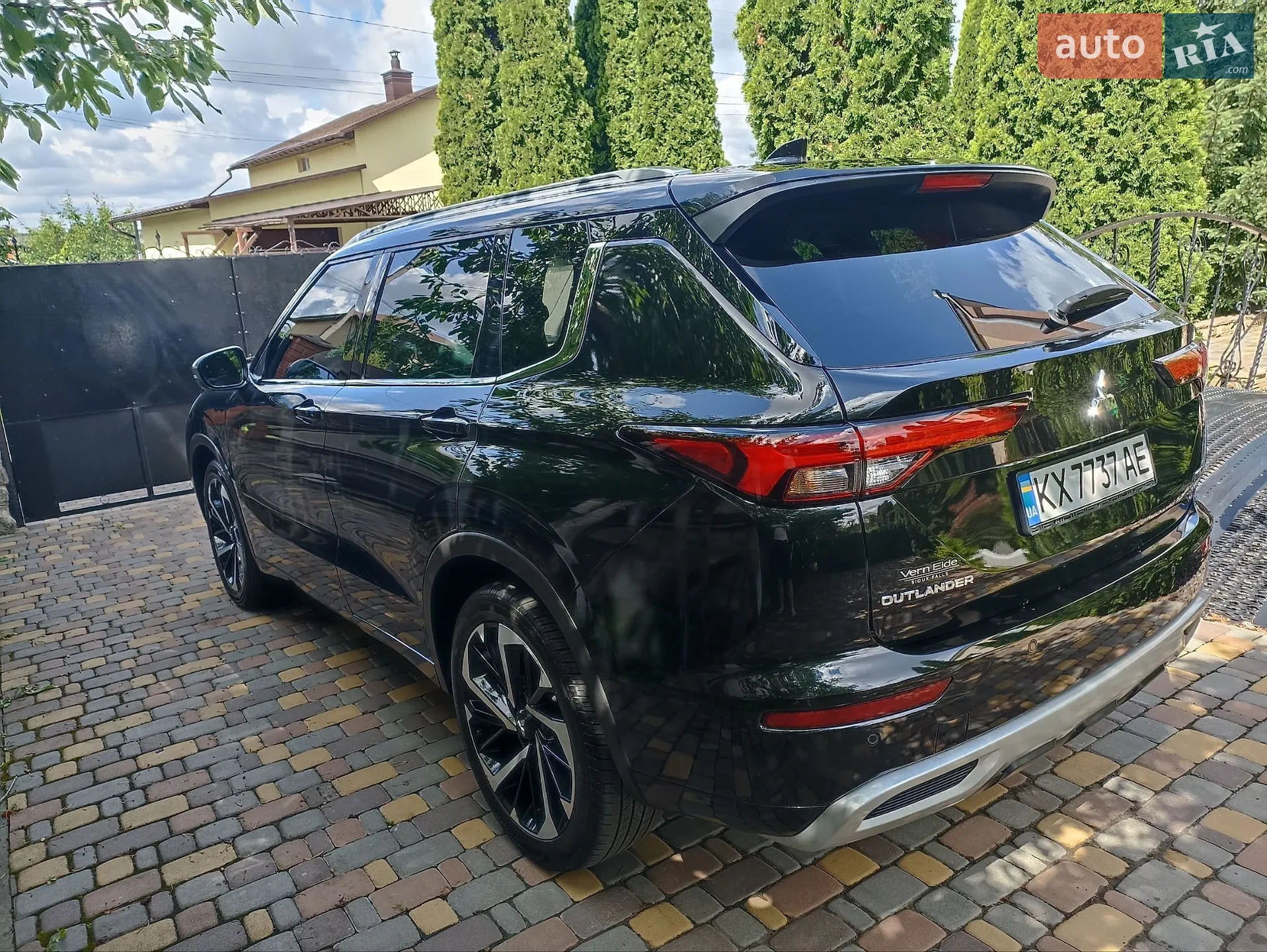 2022 Mitsubishi Outlander - мініатюра 5