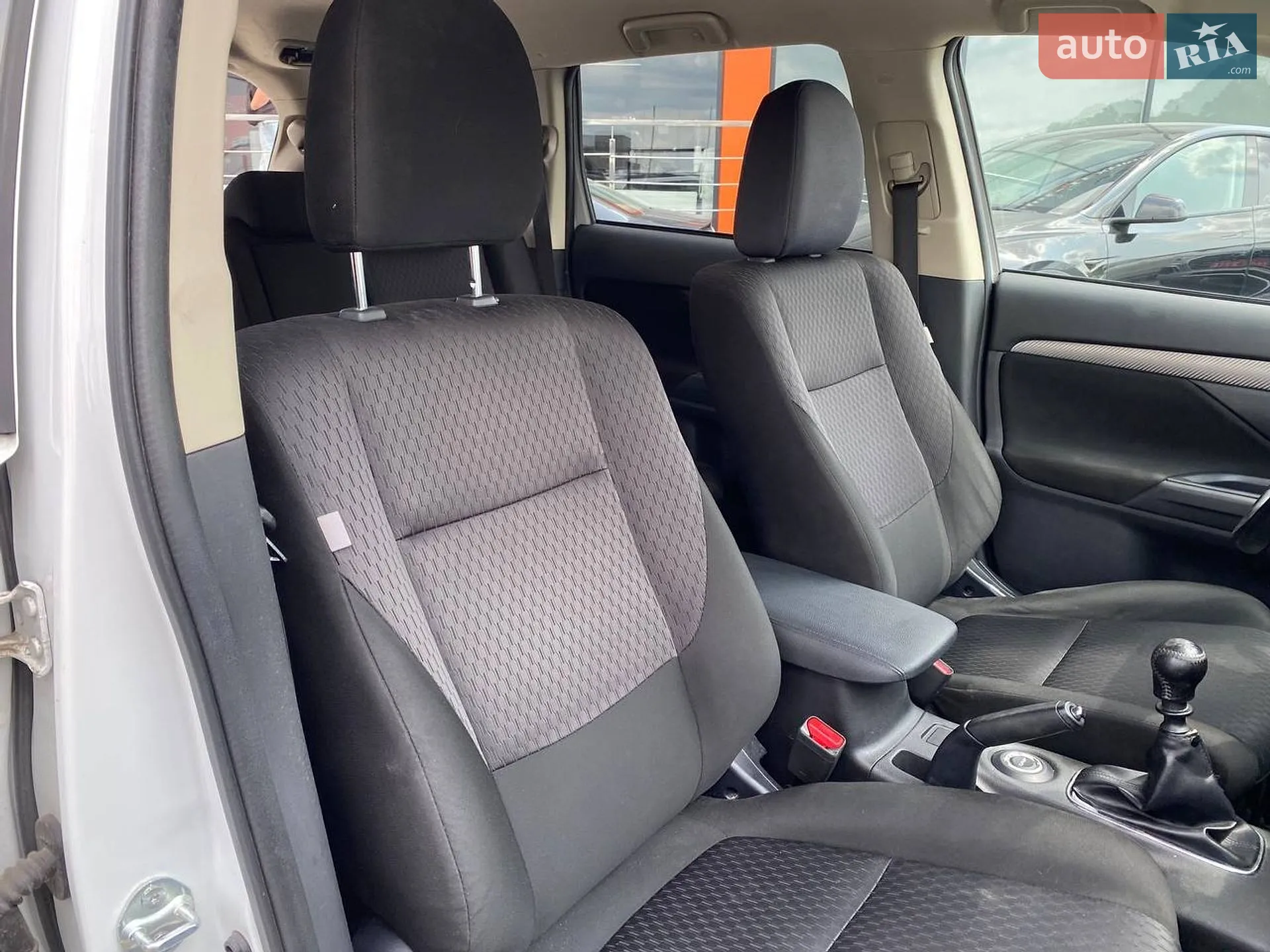 2012 Mitsubishi Outlander - мініатюра 23