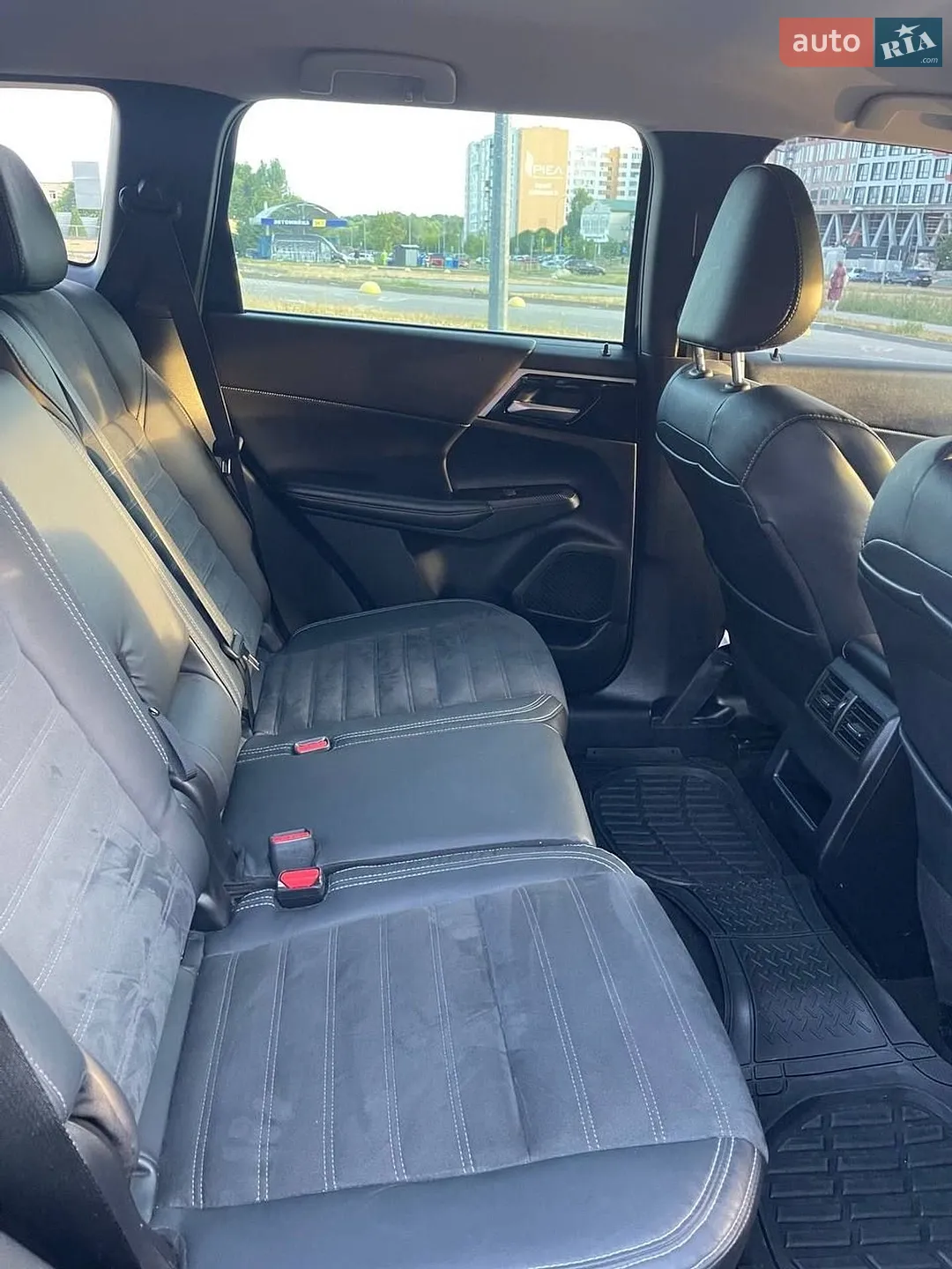 2023 Mitsubishi Outlander - мініатюра 10