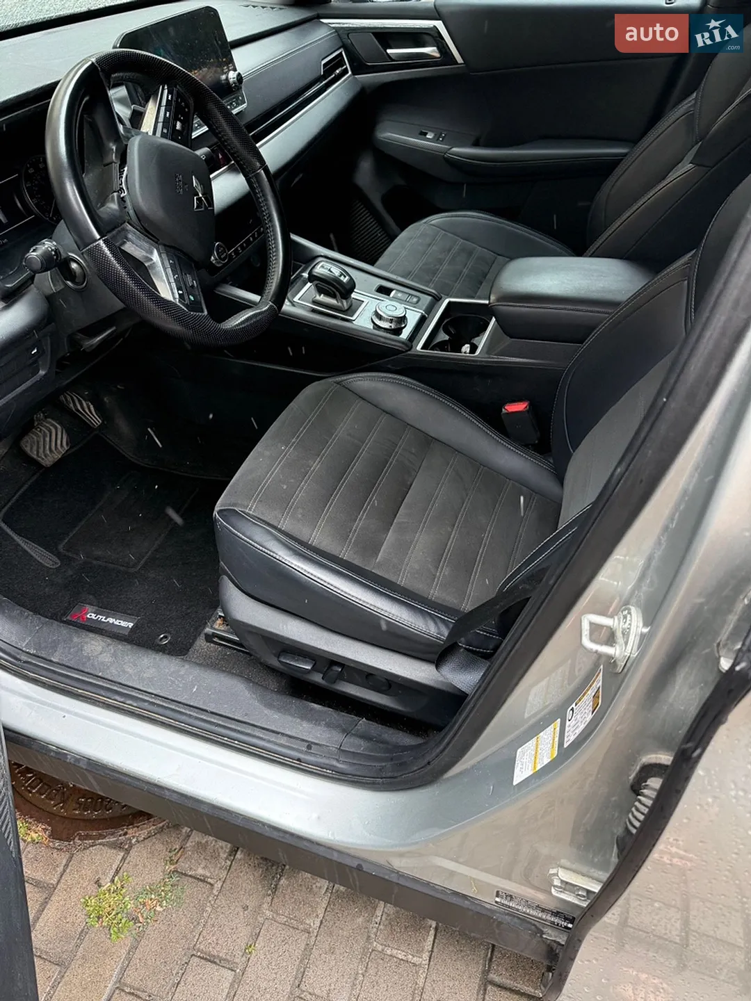 2023 Mitsubishi Outlander - мініатюра 8