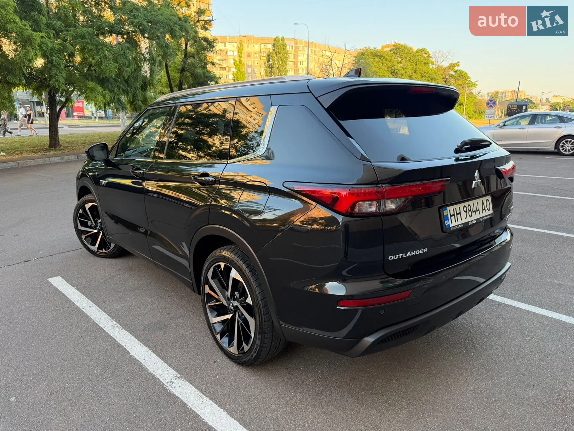 2024 Mitsubishi Outlander - мініатюра 10