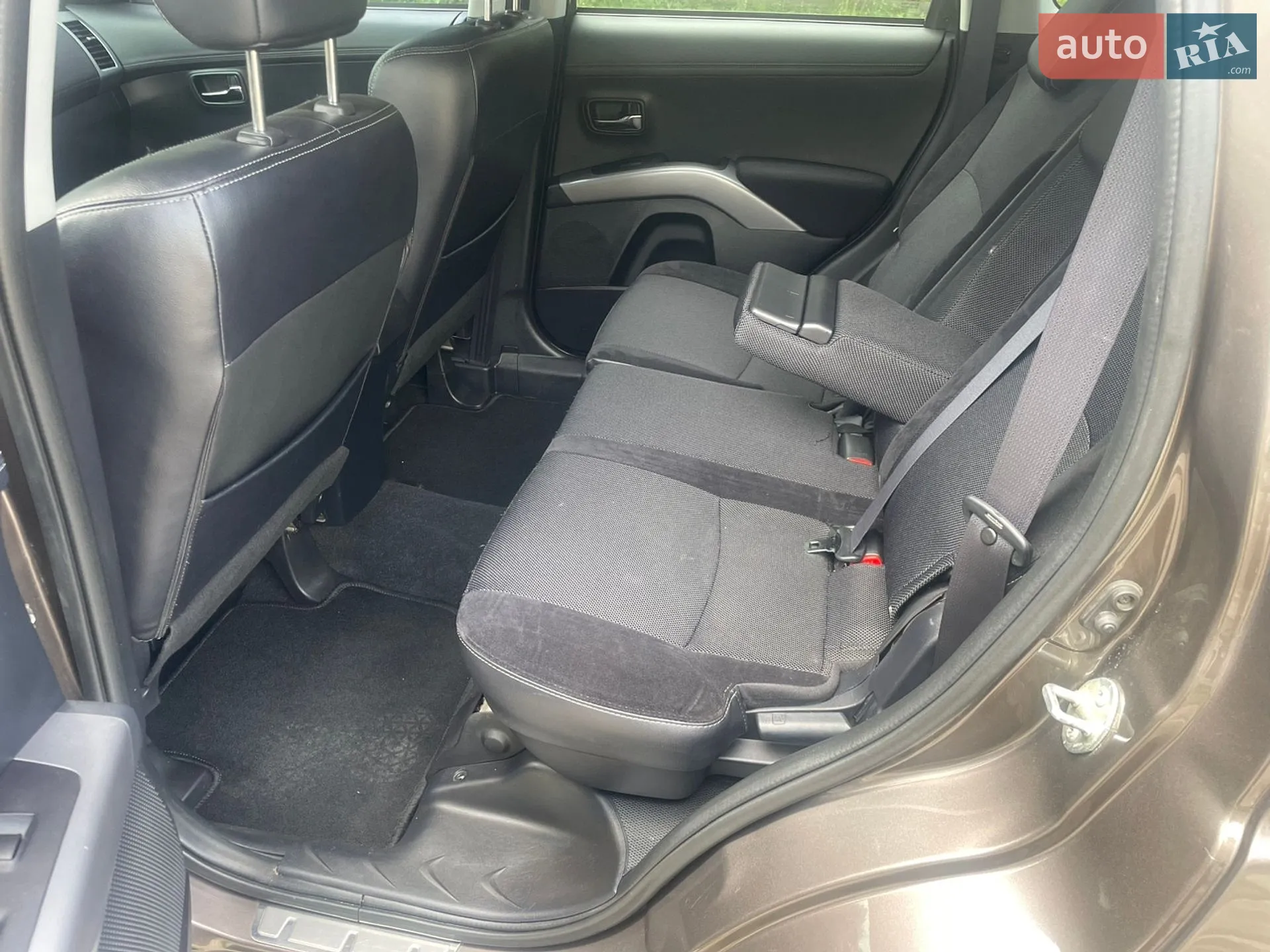2012 Mitsubishi Outlander - мініатюра 26
