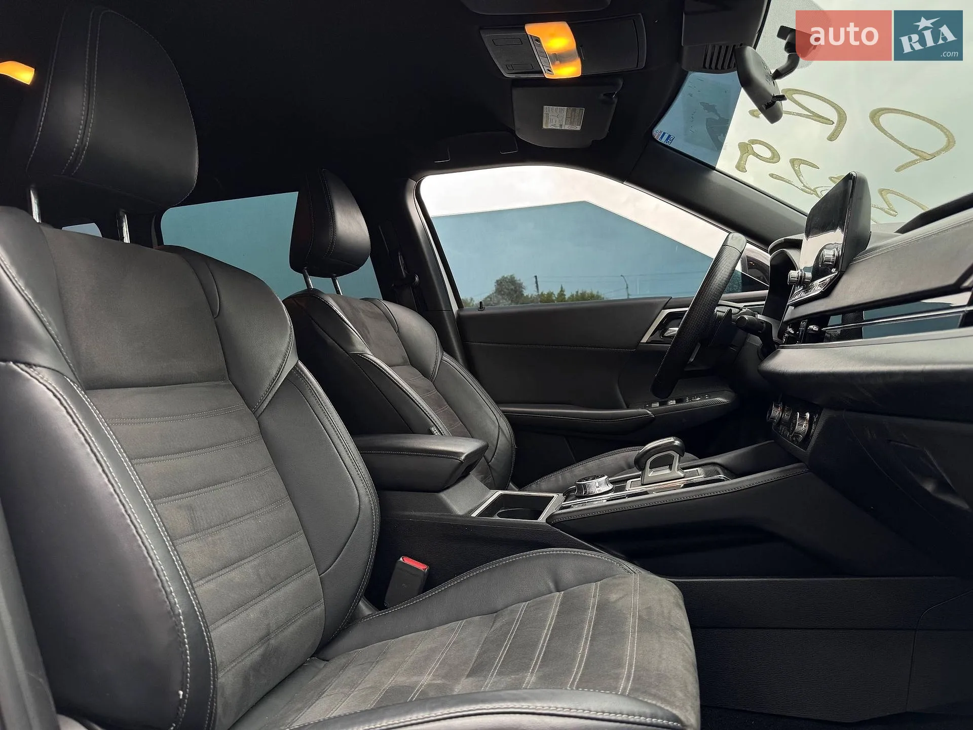 2022 Mitsubishi Outlander - мініатюра 74