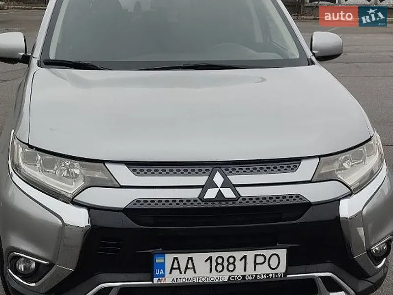 Mitsubishi Outlander 2019