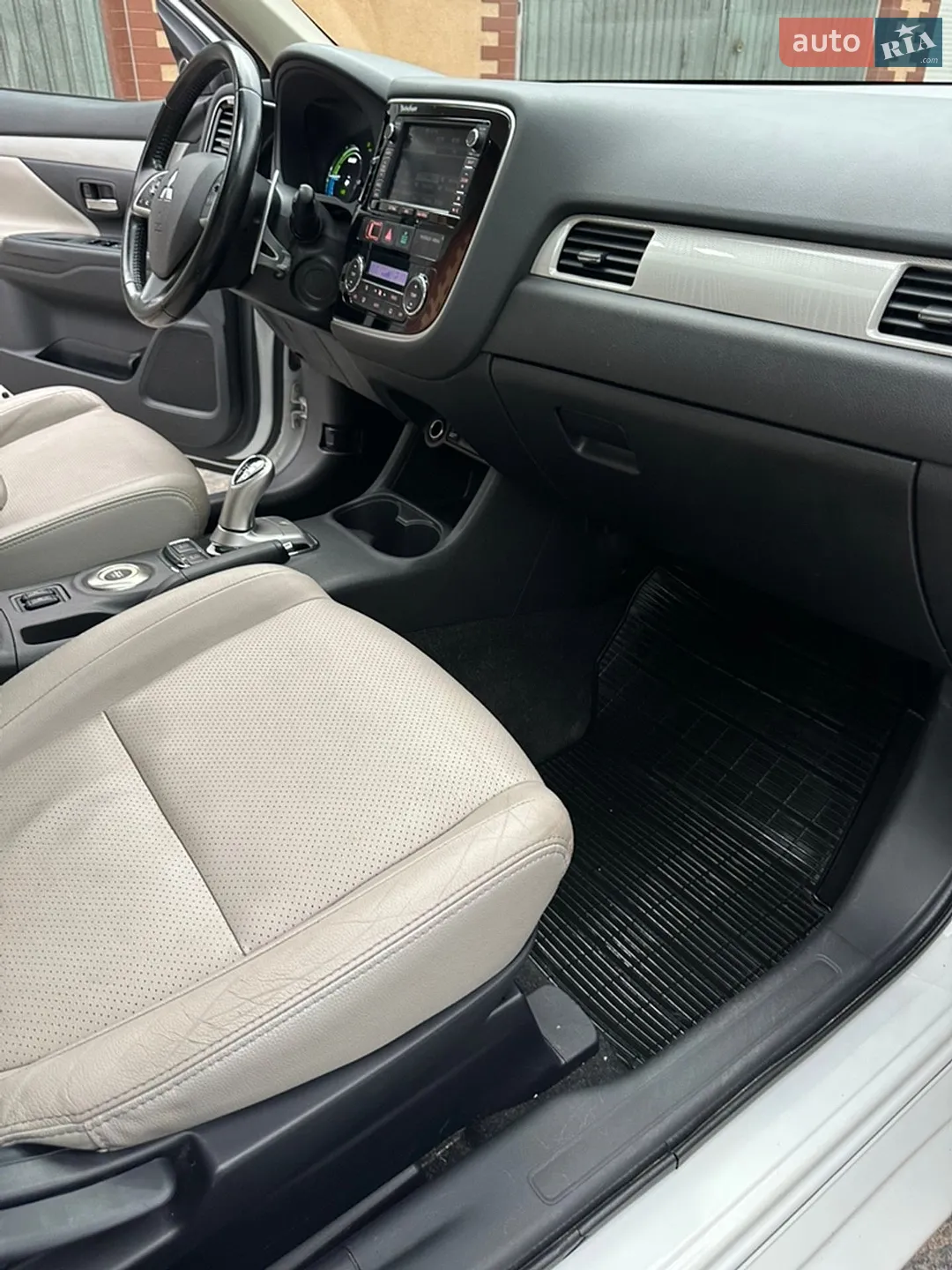 2013 Mitsubishi Outlander - мініатюра 34