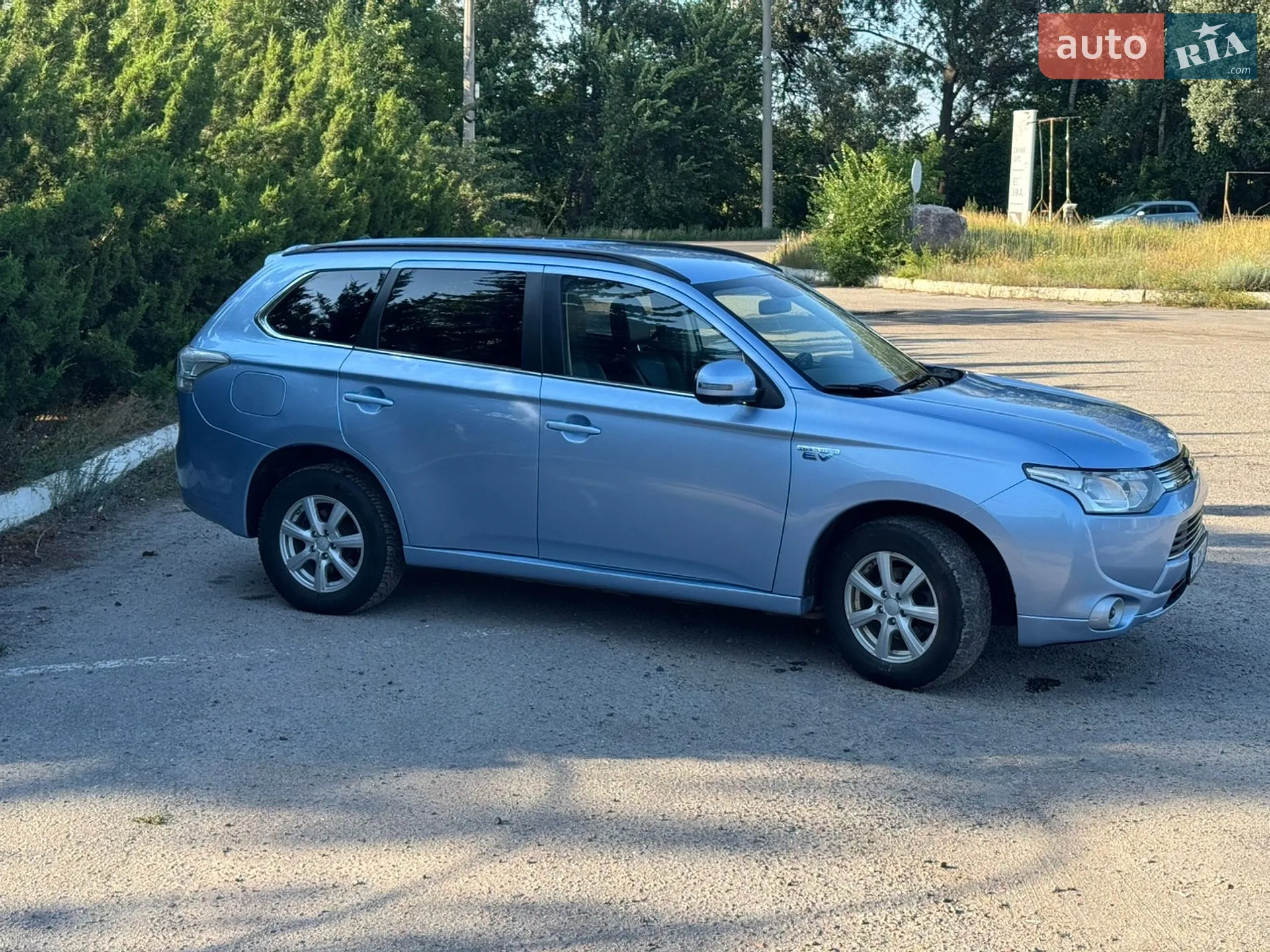 2014 Mitsubishi Outlander - мініатюра 4