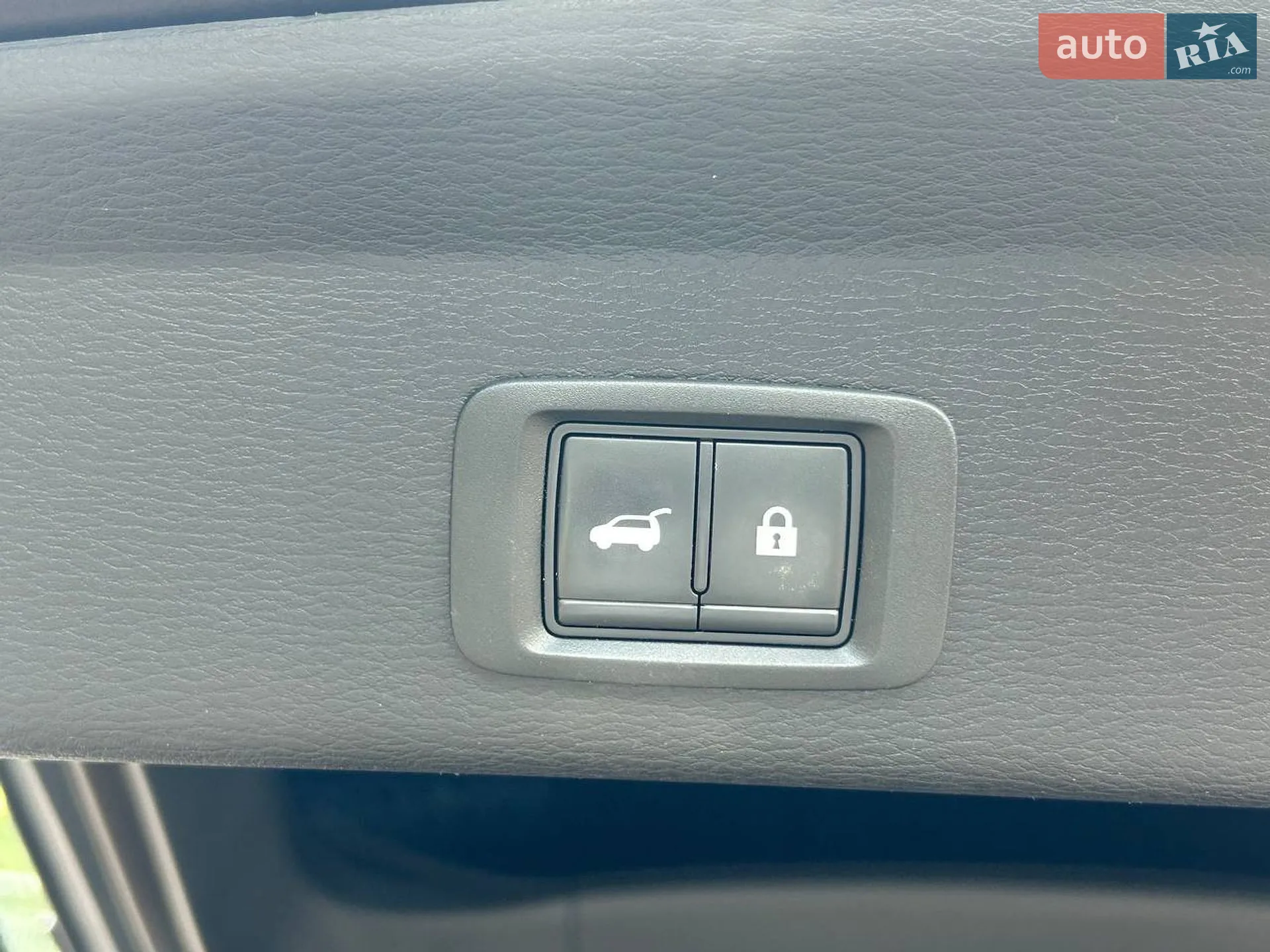 2021 Mitsubishi Outlander - мініатюра 36