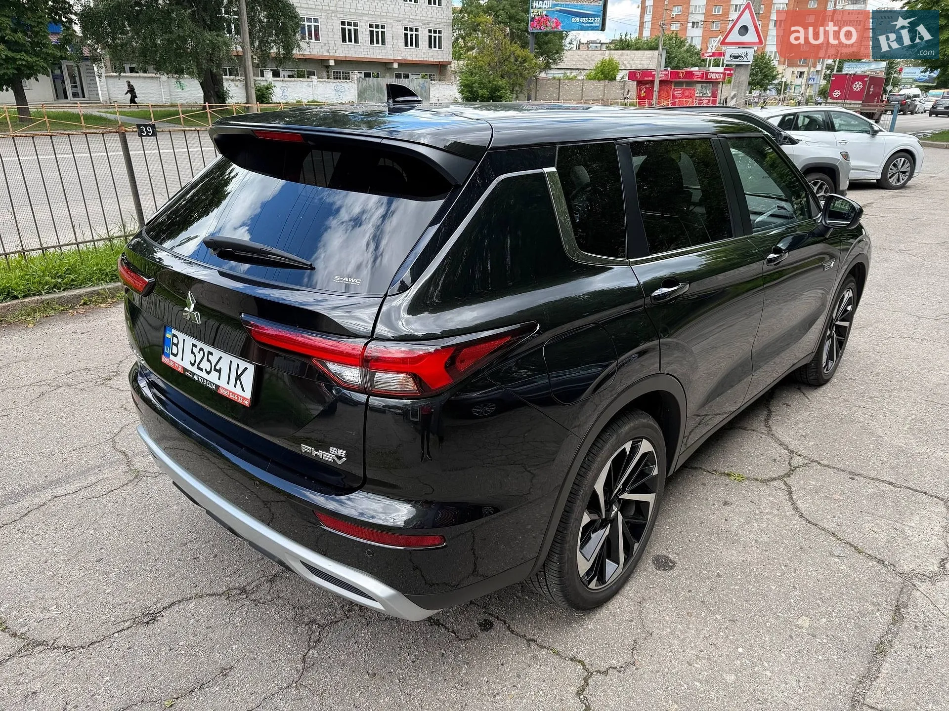 2024 Mitsubishi Outlander - мініатюра 18