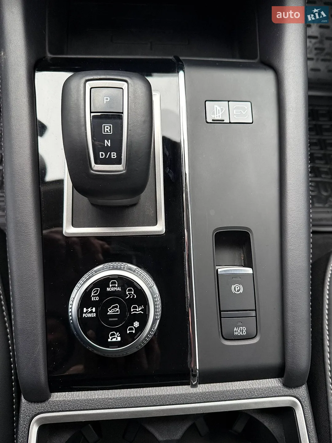 2024 Mitsubishi Outlander - мініатюра 30