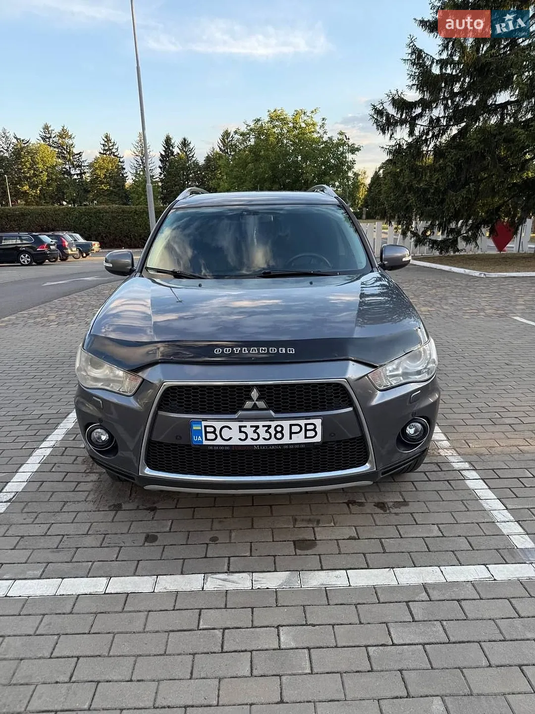 2010 Mitsubishi Outlander - мініатюра 2