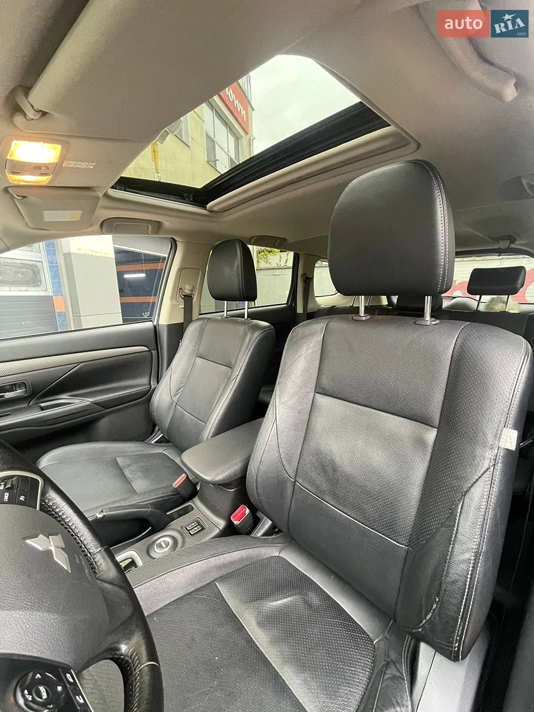2012 Mitsubishi Outlander - мініатюра 19
