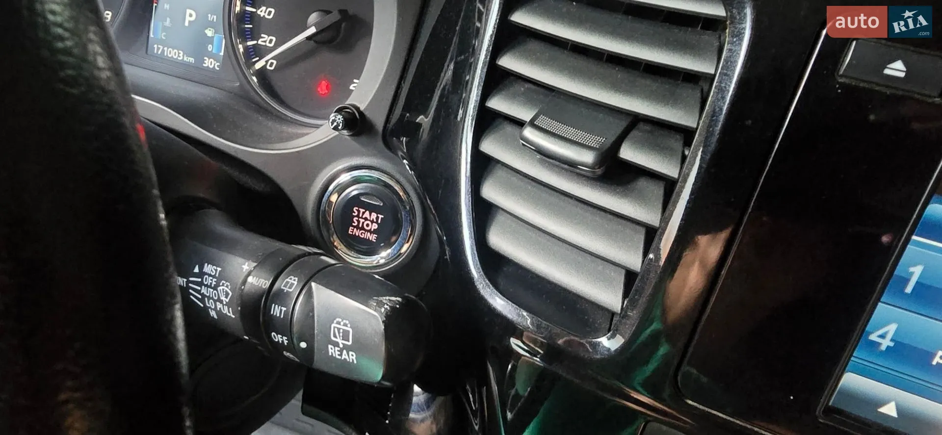 2012 Mitsubishi Outlander - мініатюра 12