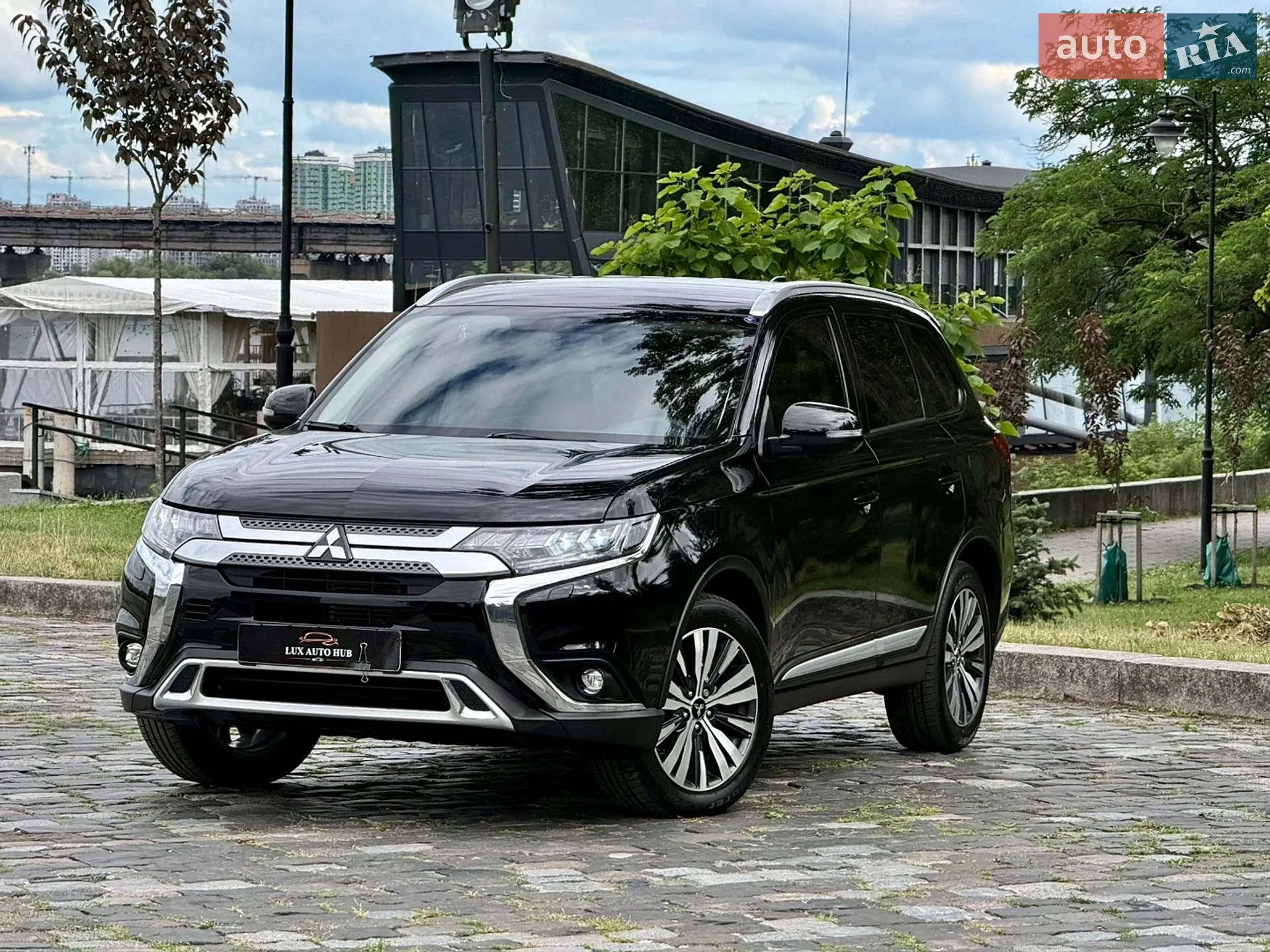 2021 Mitsubishi Outlander - мініатюра 5