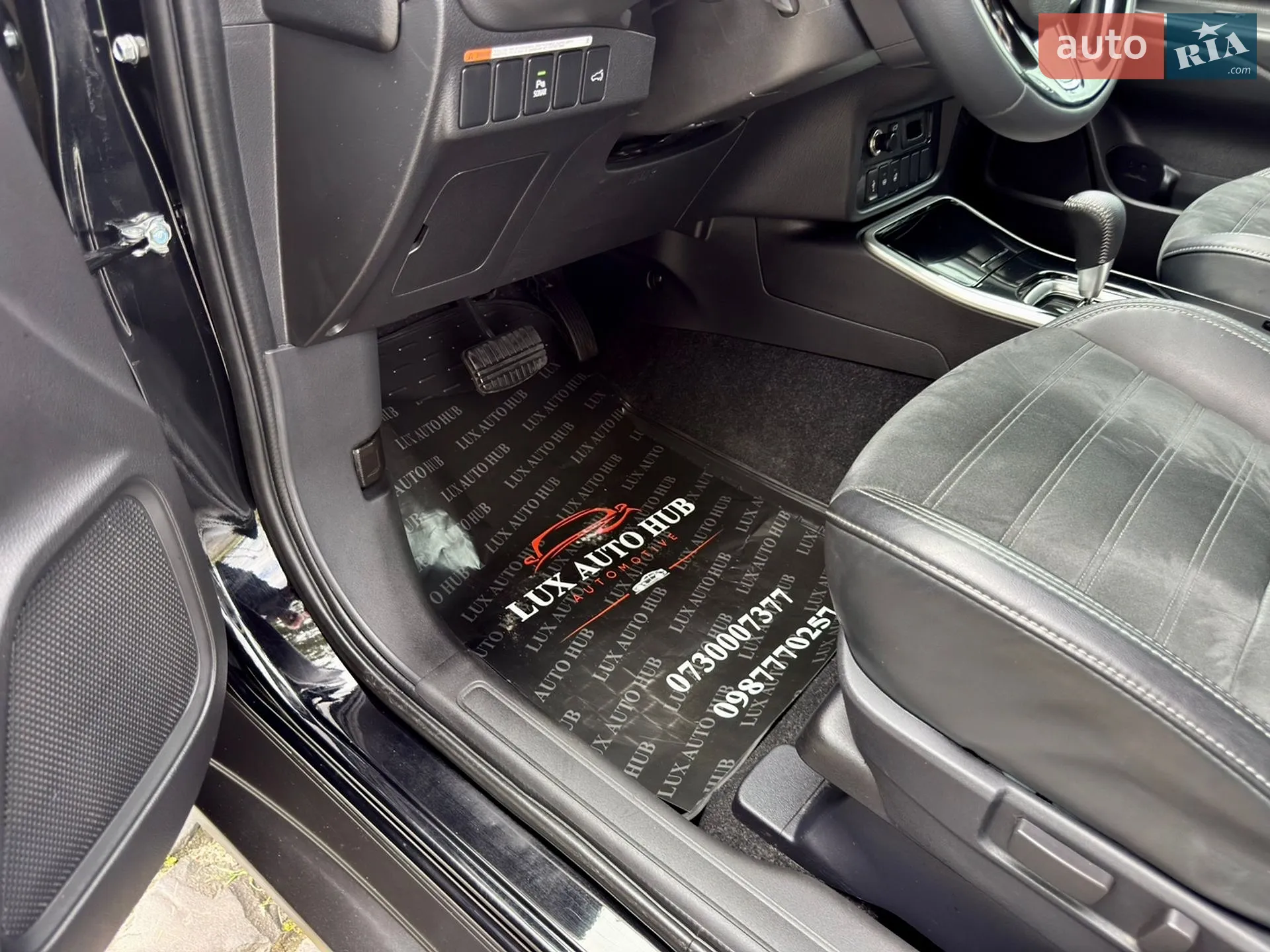 2021 Mitsubishi Outlander - мініатюра 38