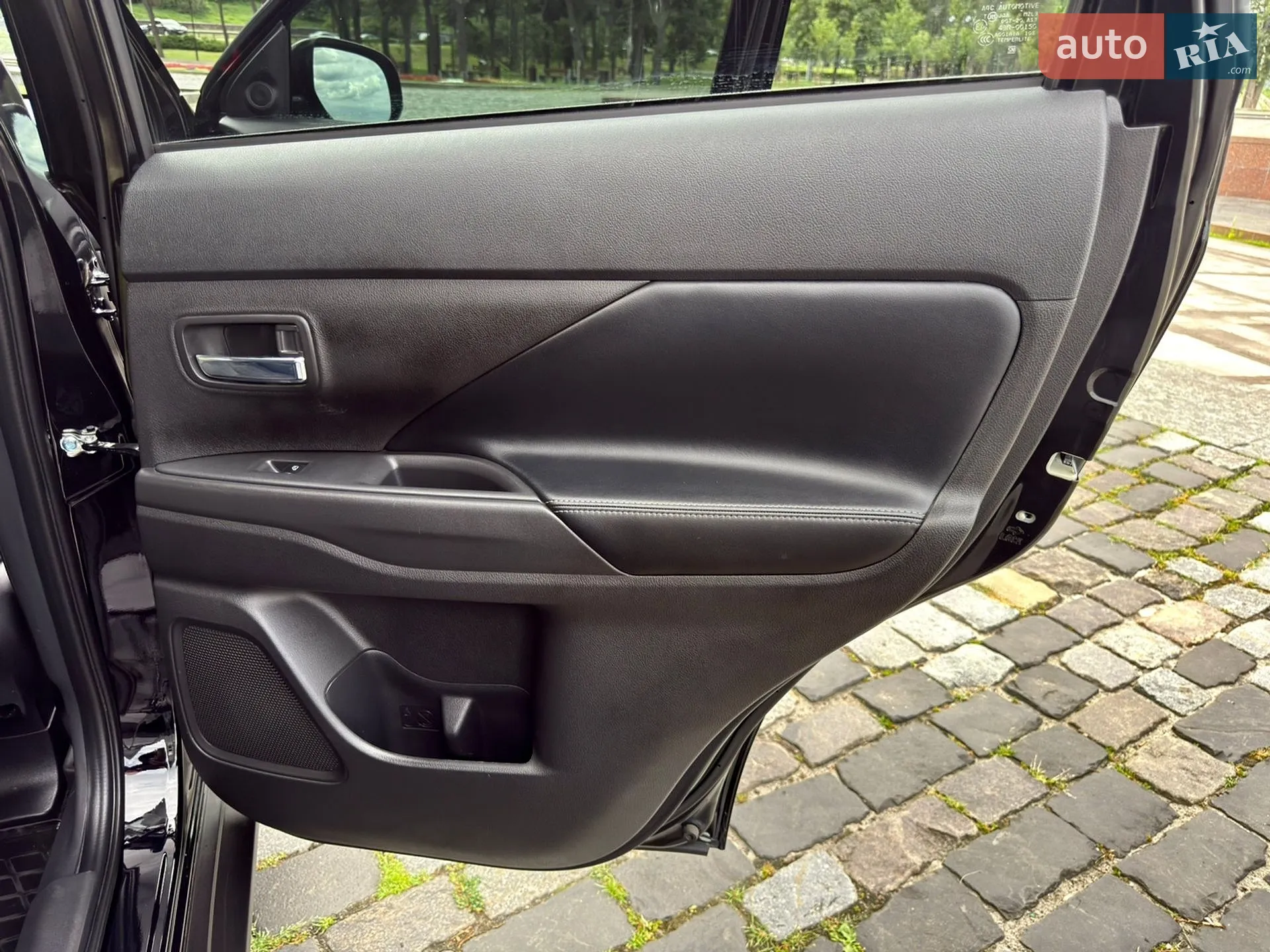 2021 Mitsubishi Outlander - мініатюра 52