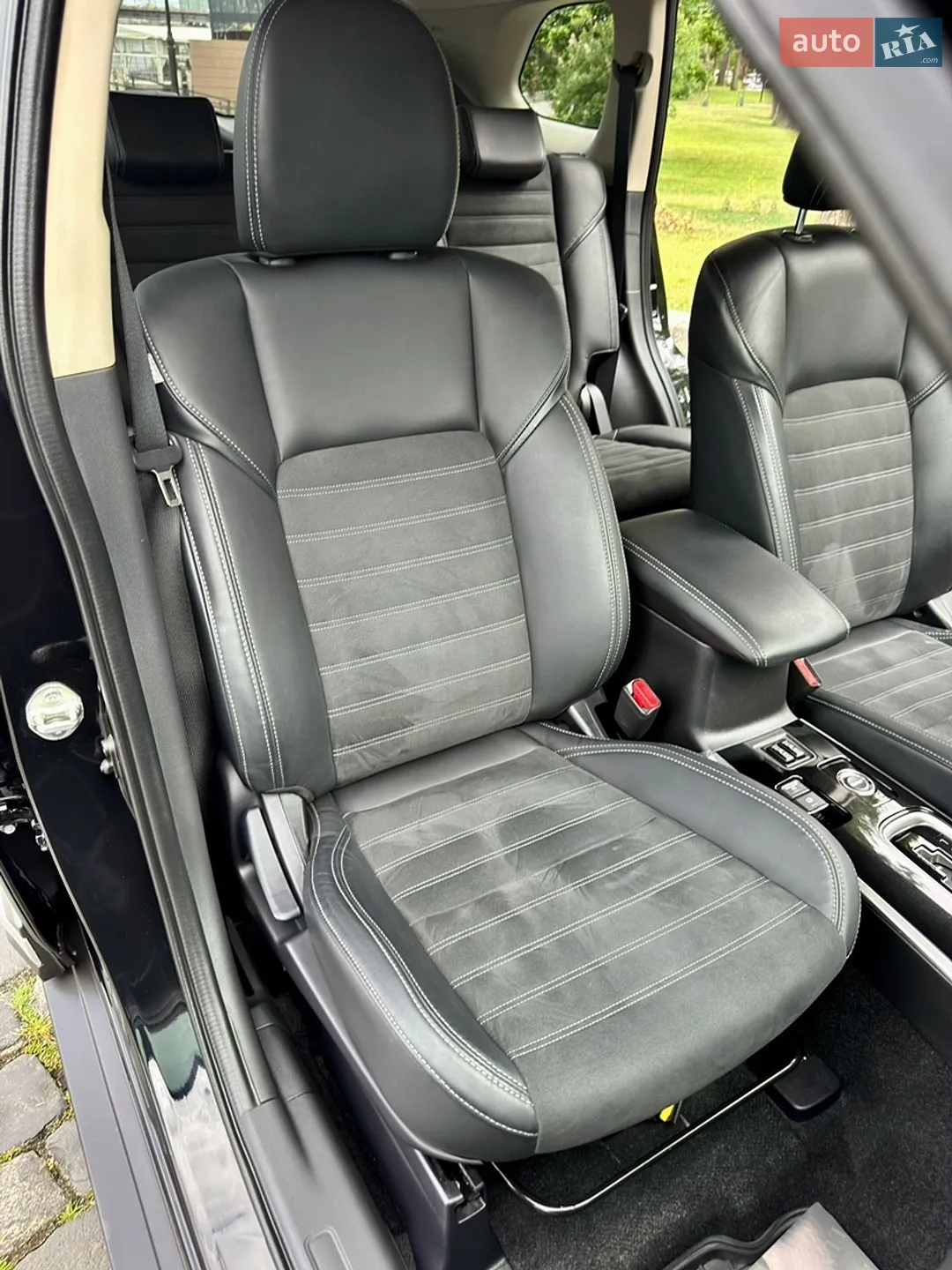 2021 Mitsubishi Outlander - мініатюра 57