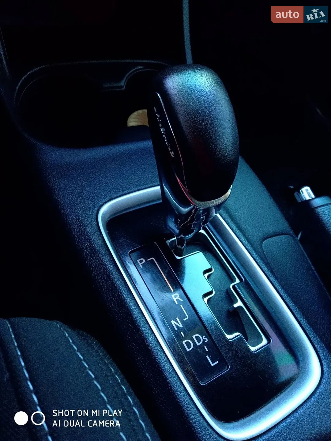 2015 Mitsubishi Outlander - мініатюра 19