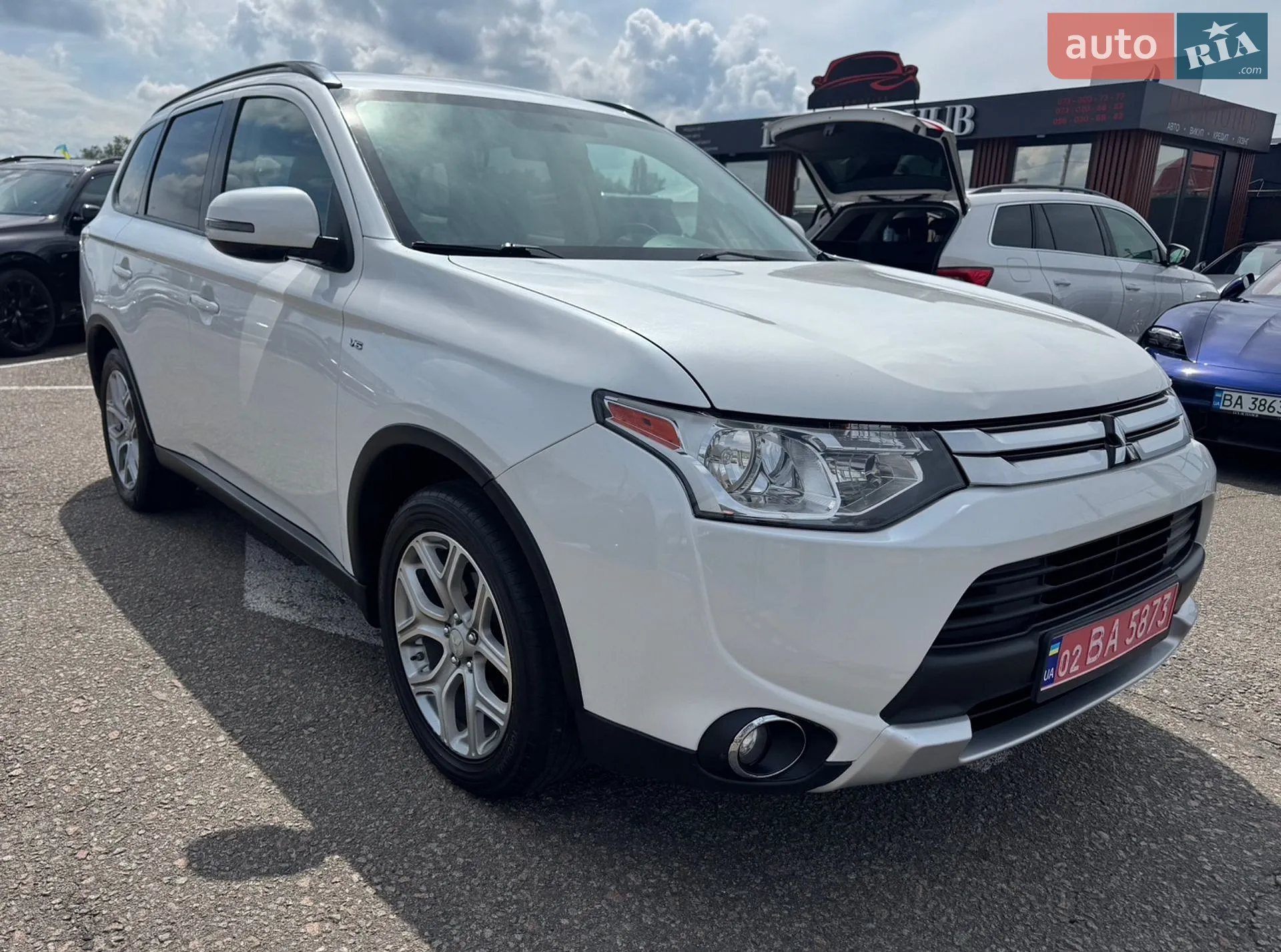 2014 Mitsubishi Outlander - мініатюра 2