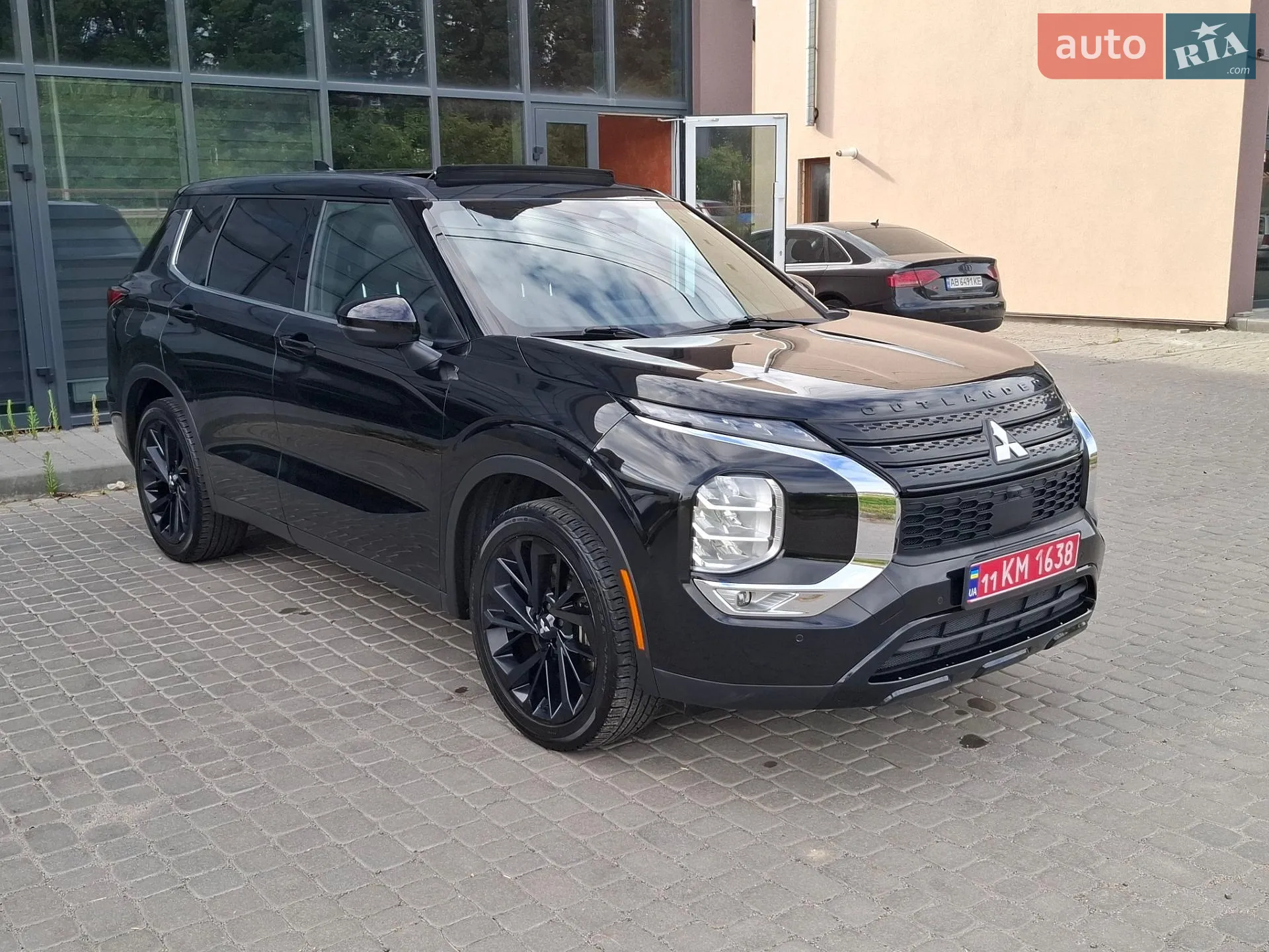 2022 Mitsubishi Outlander - мініатюра 2