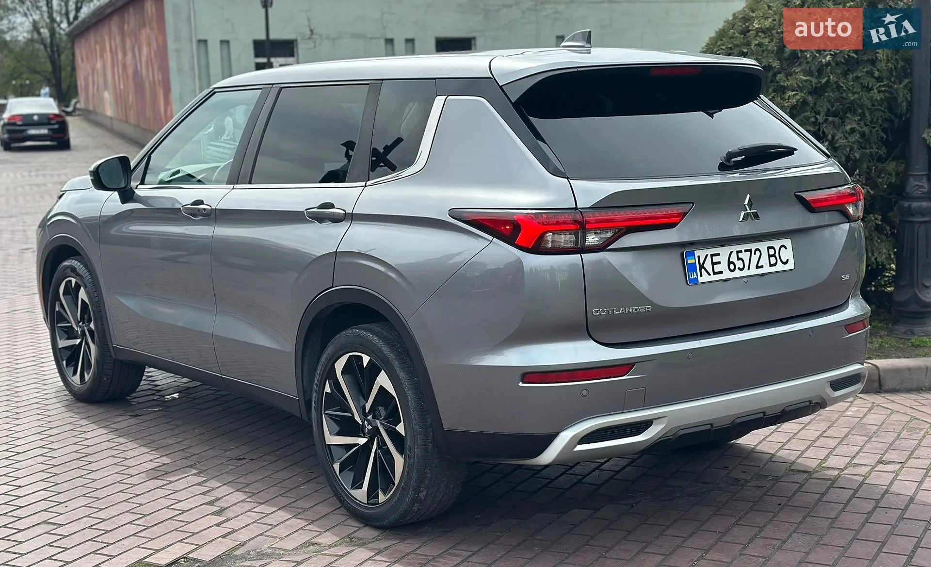 2021 Mitsubishi Outlander - мініатюра 10