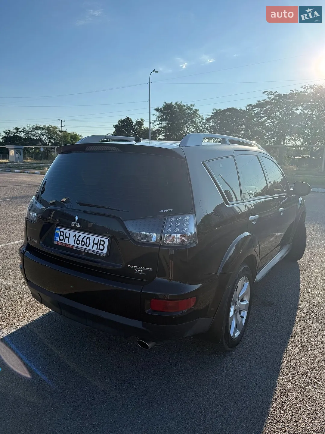 2010 Mitsubishi Outlander - мініатюра 16