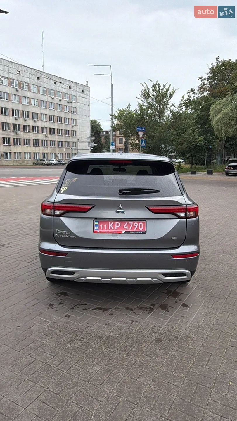 2022 Mitsubishi Outlander - мініатюра 10
