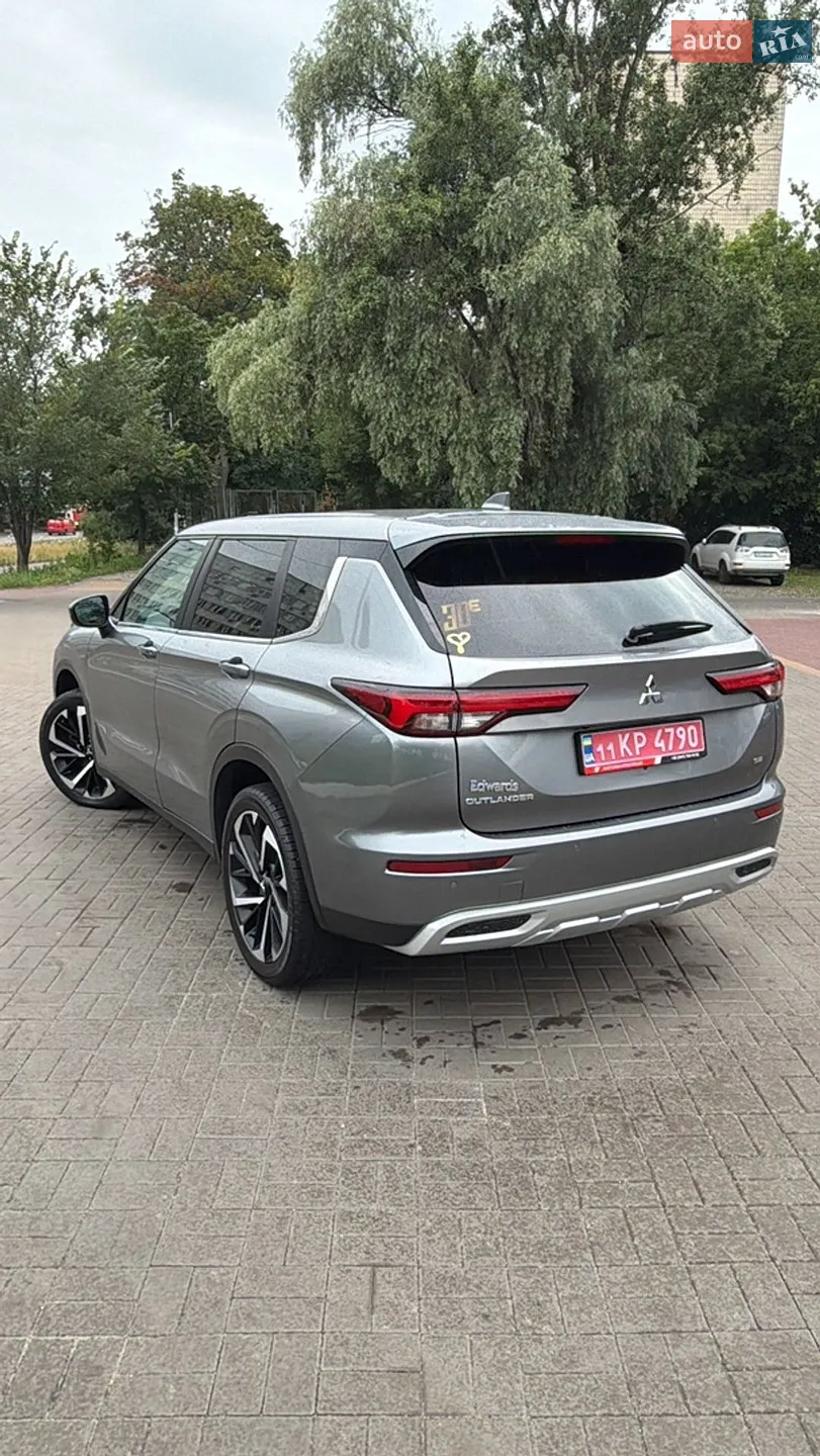 2022 Mitsubishi Outlander - мініатюра 6