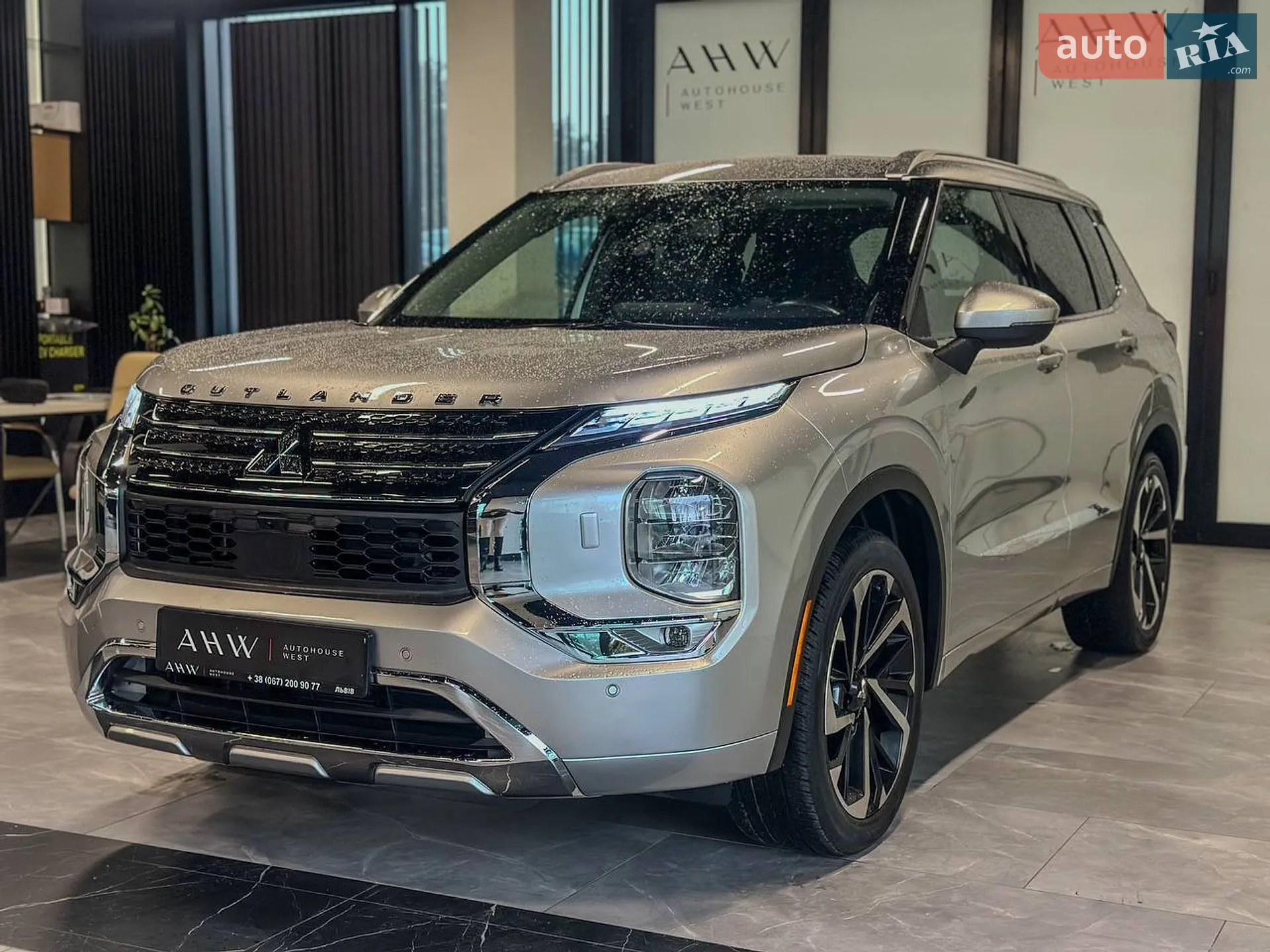 2021 Mitsubishi Outlander - мініатюра 5