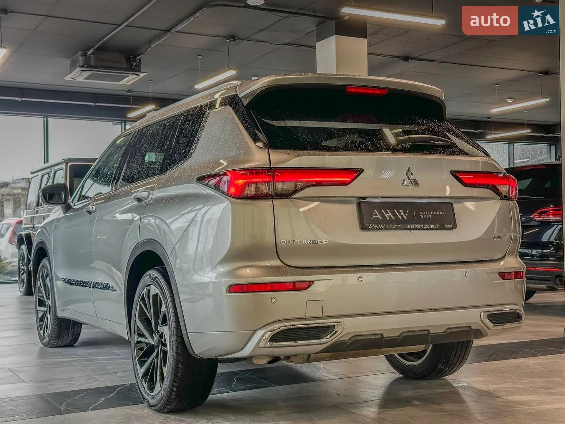 2021 Mitsubishi Outlander - мініатюра 7