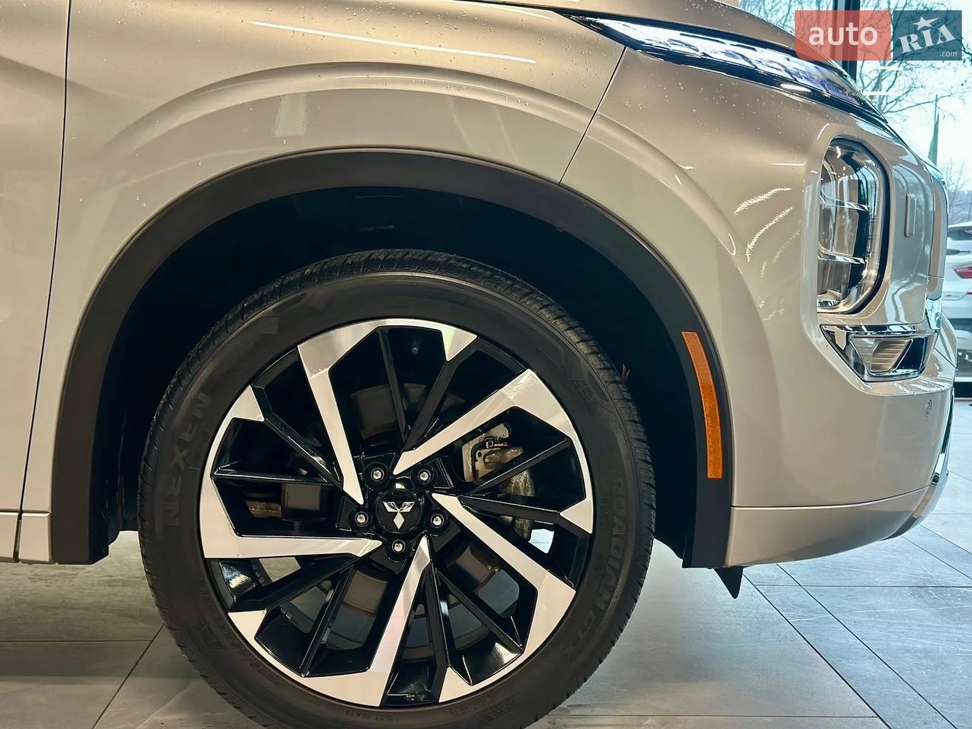 2021 Mitsubishi Outlander - мініатюра 10