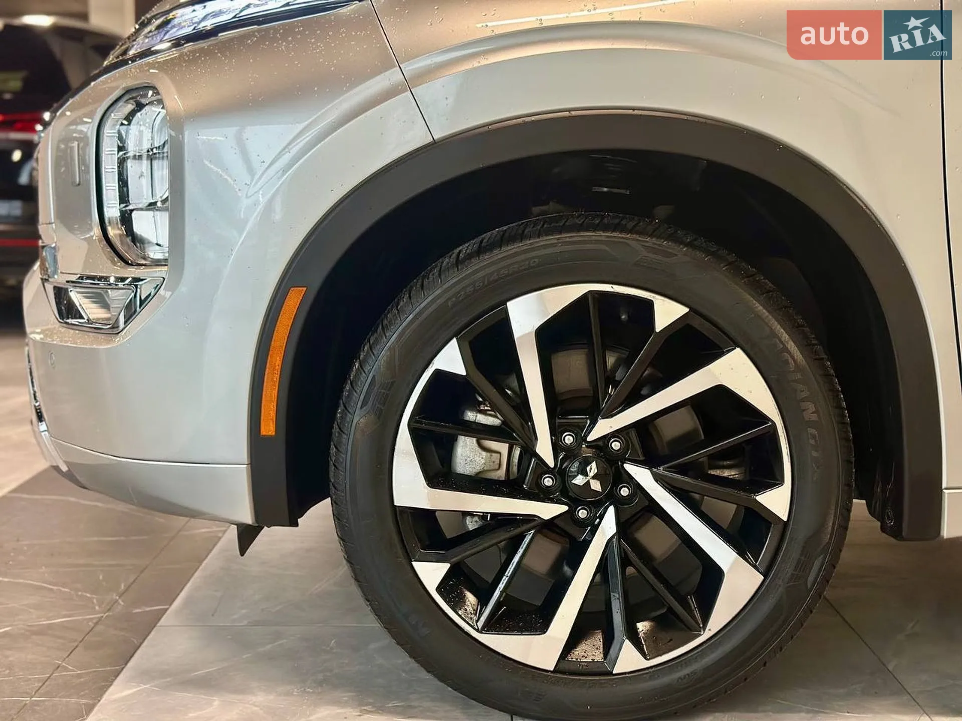 2021 Mitsubishi Outlander - мініатюра 11