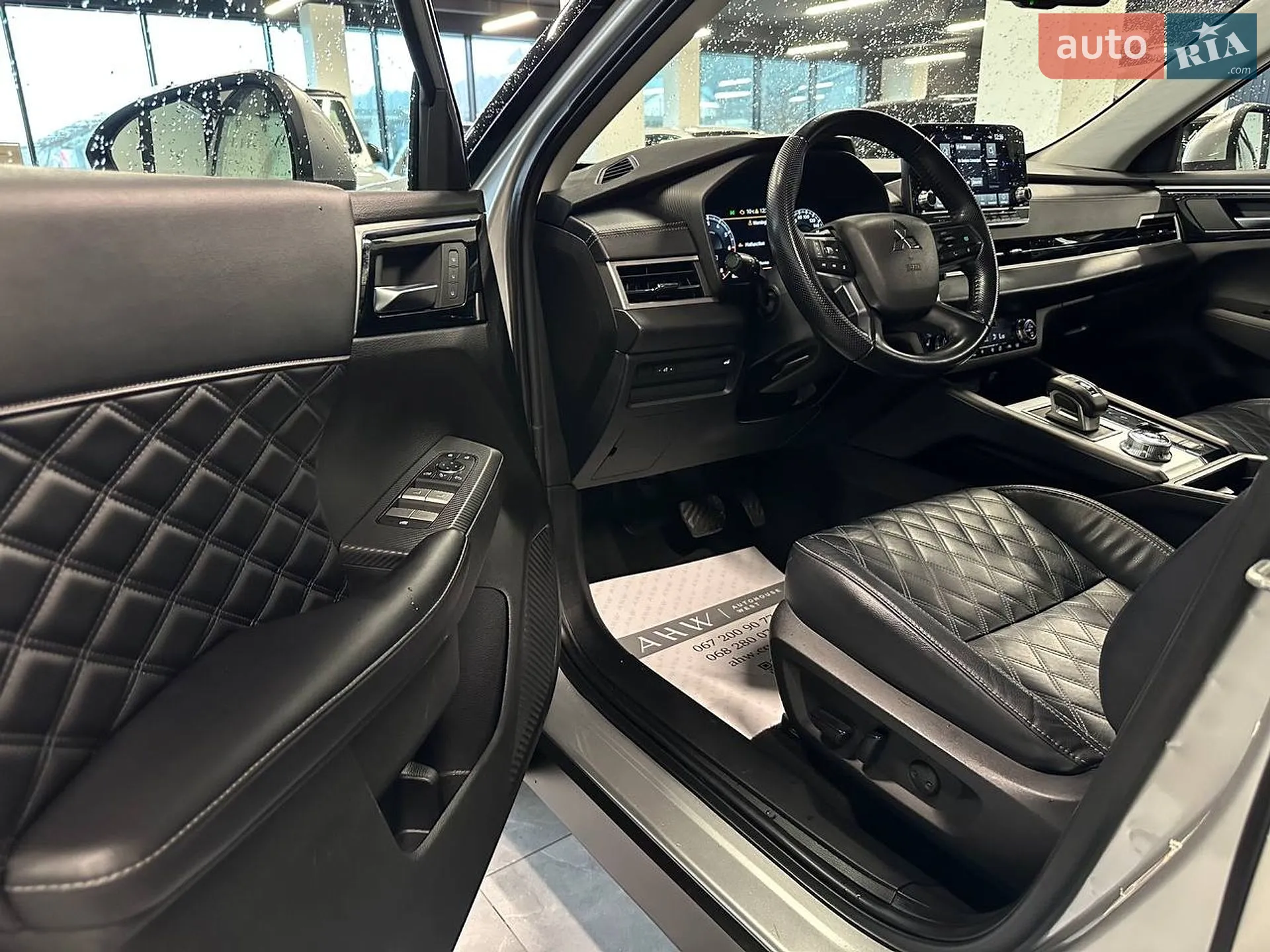 2021 Mitsubishi Outlander - мініатюра 16