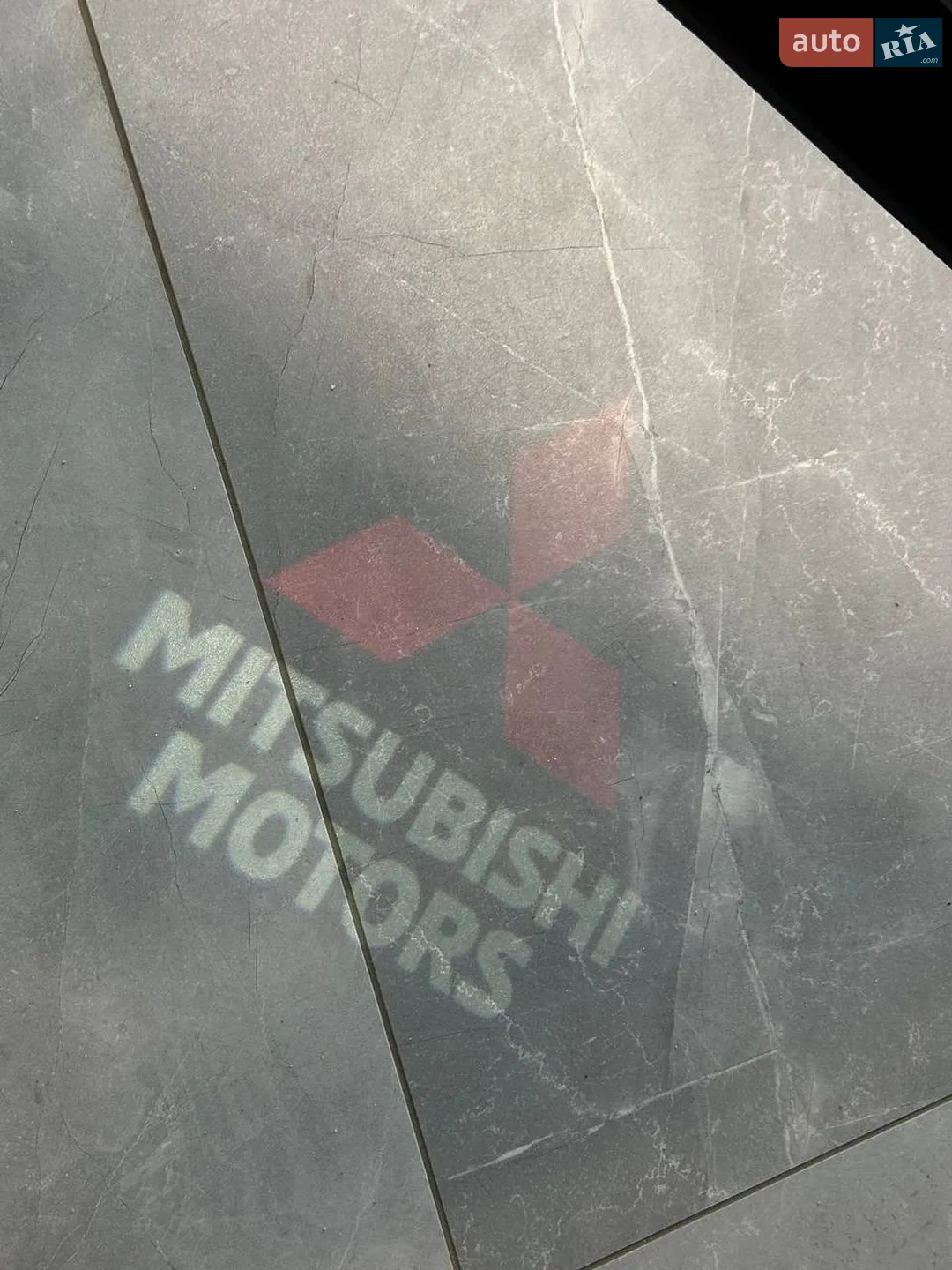 2021 Mitsubishi Outlander - мініатюра 30