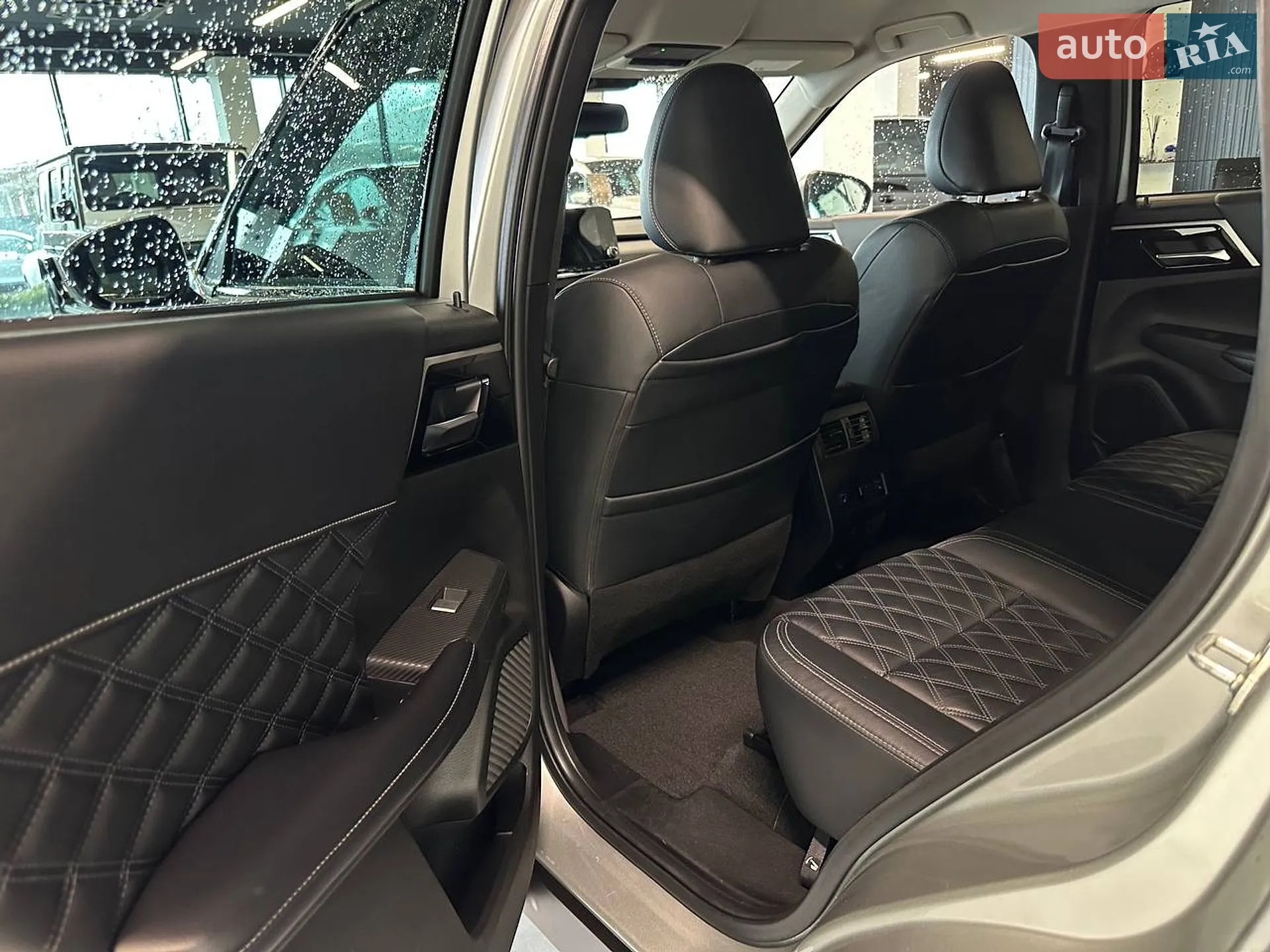 2021 Mitsubishi Outlander - мініатюра 32